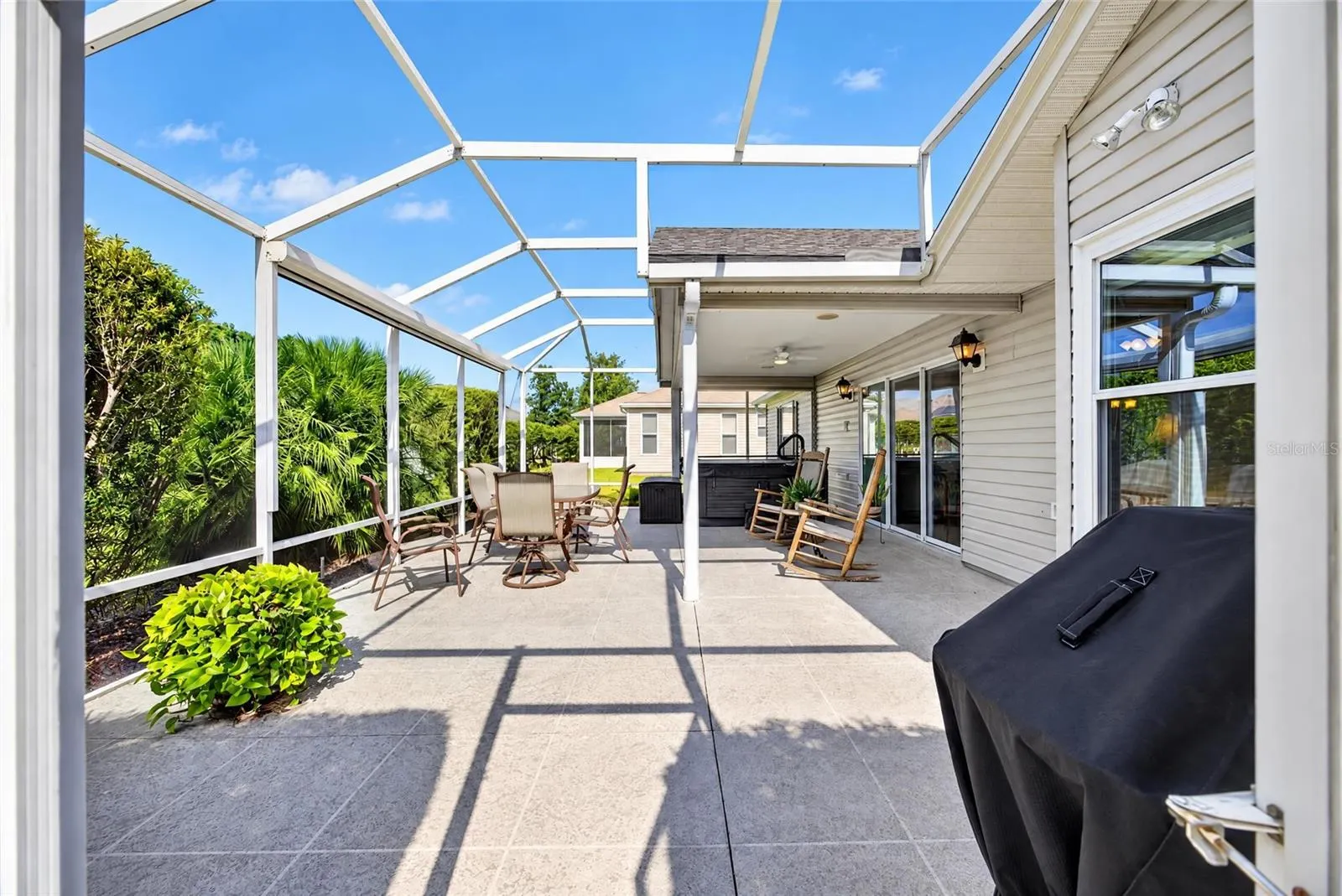 17942 SE 88TH CASCADE CT