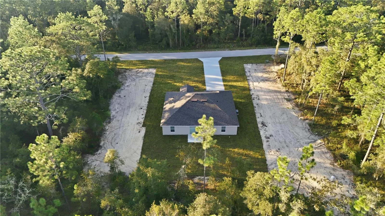 10260 N SPAULDING DR