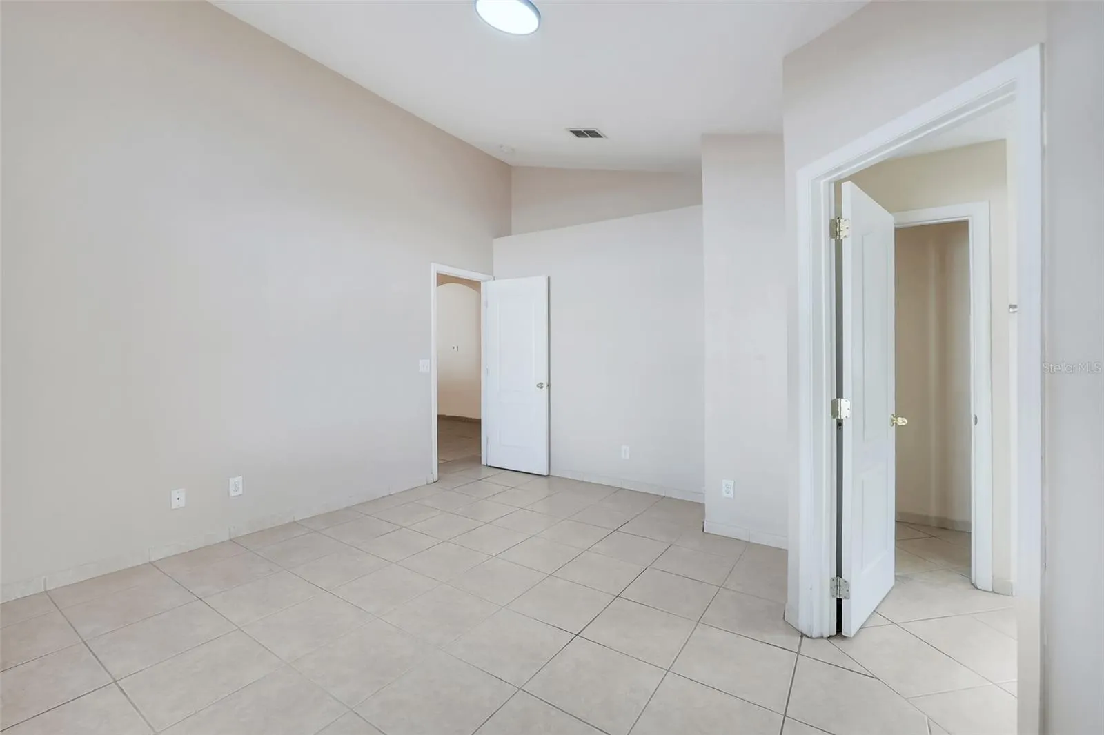 1650 LAMPLIGHTER WAY