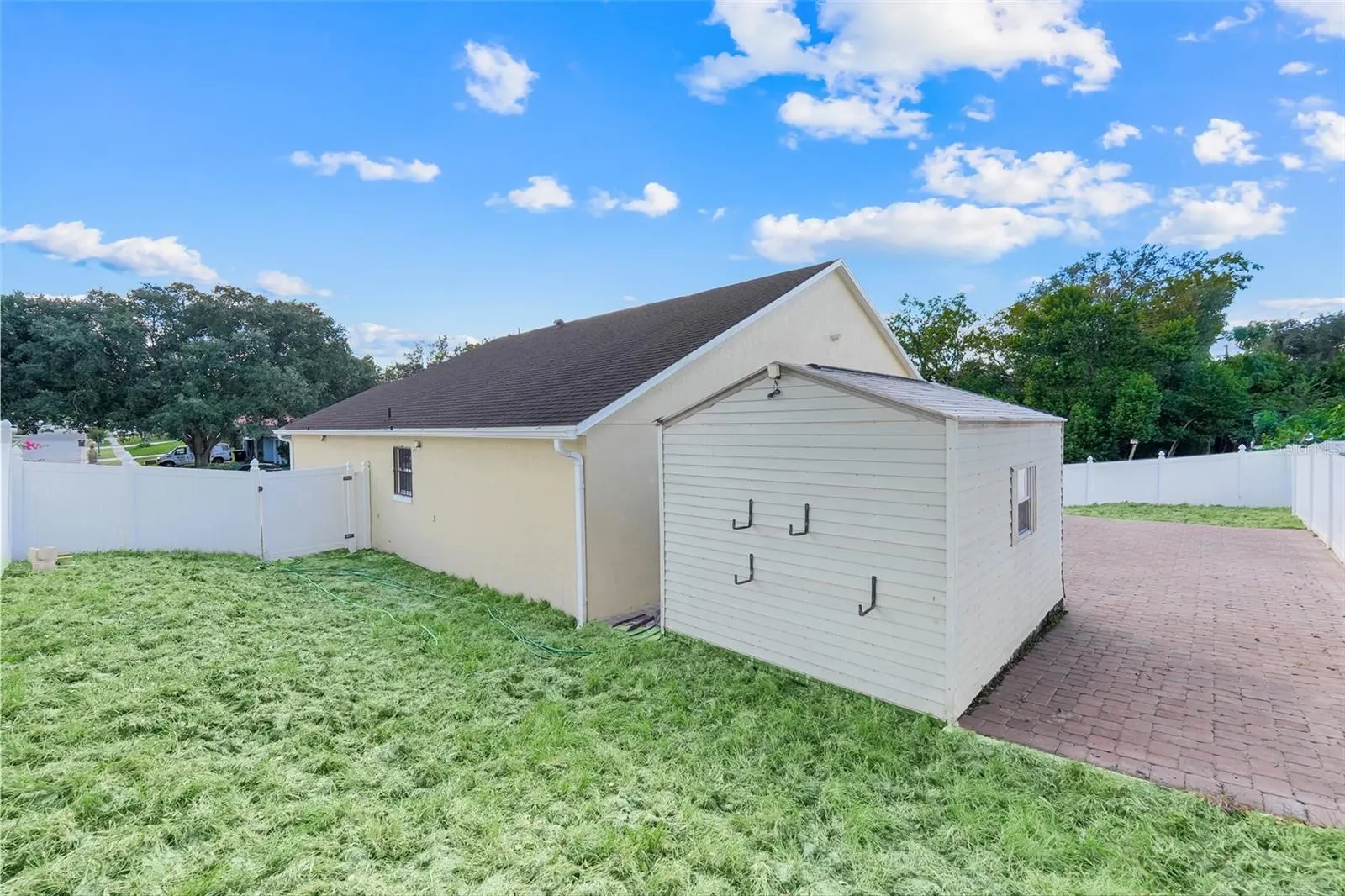 1650 LAMPLIGHTER WAY
