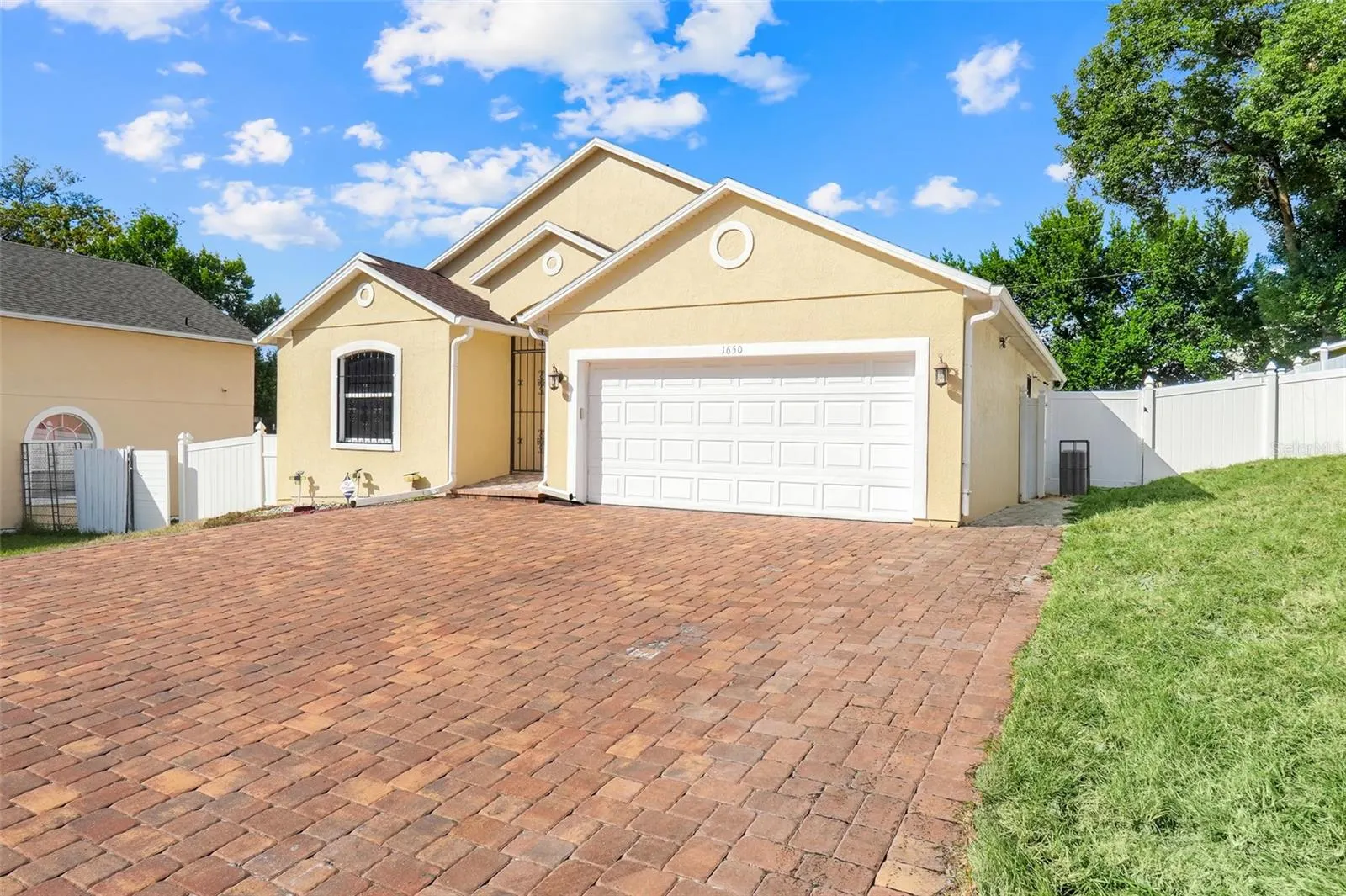 1650 LAMPLIGHTER WAY