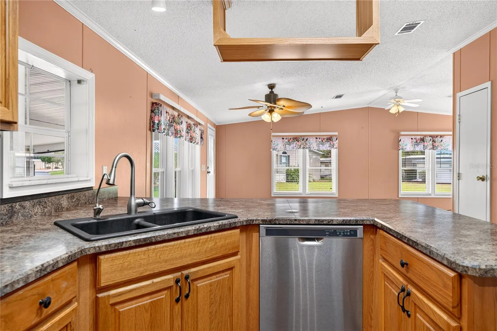 2722 VINDALE RD