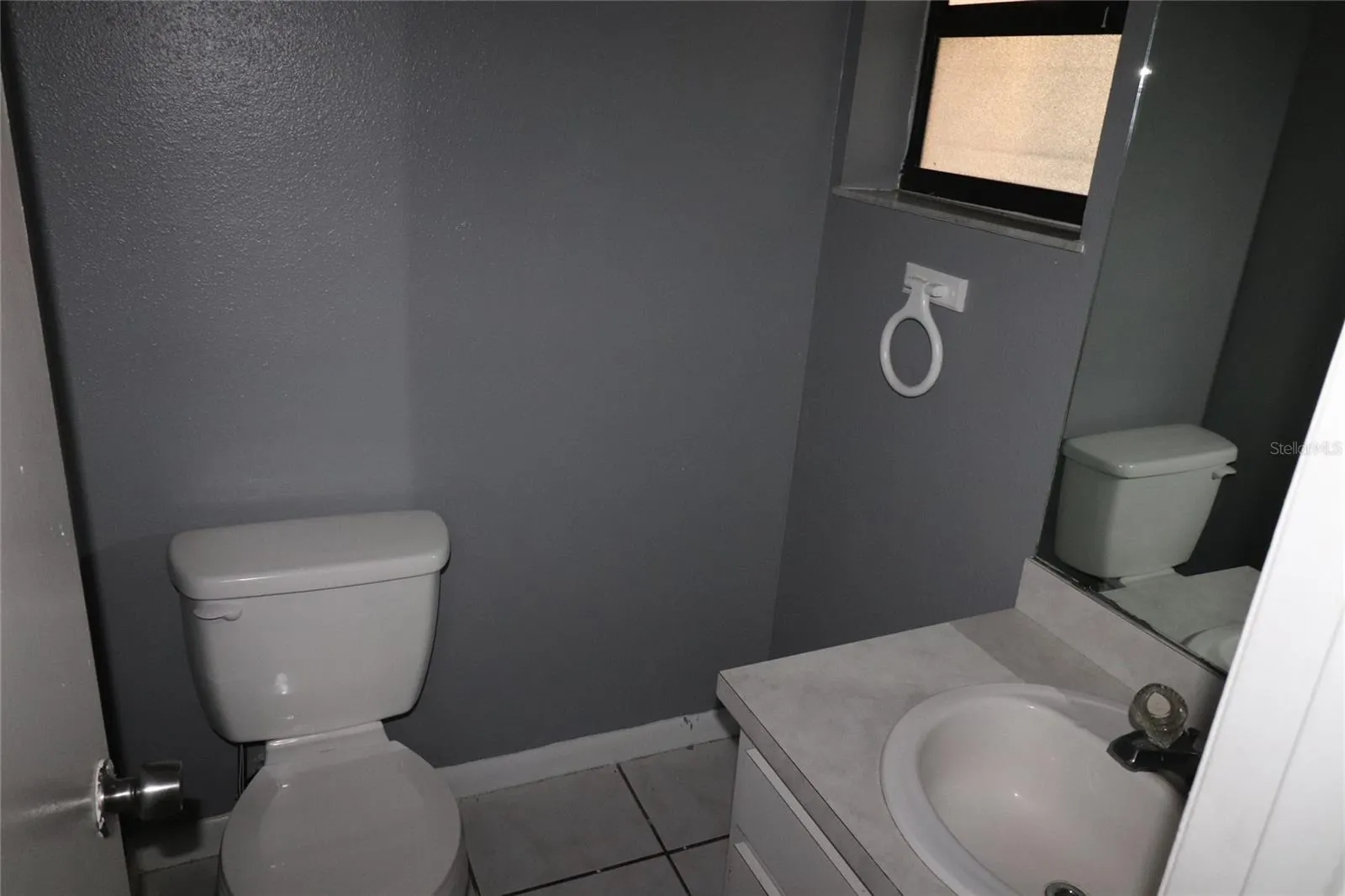 727 LUCAYA DR