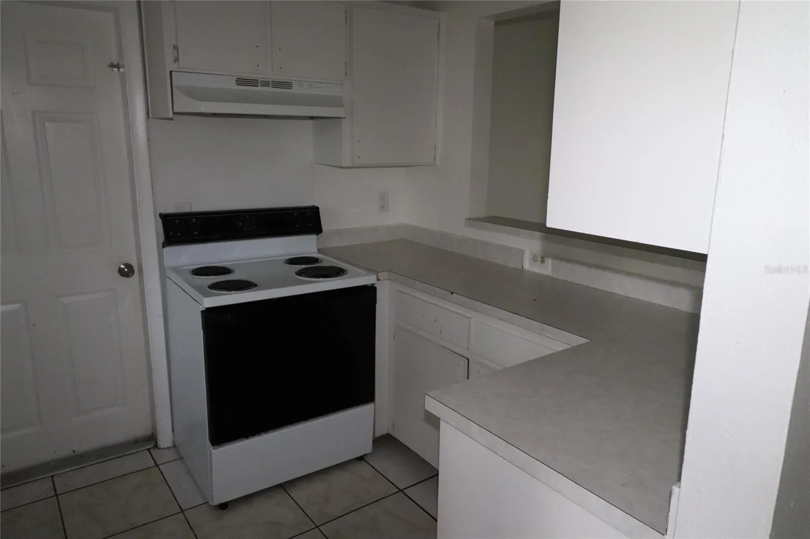 727 LUCAYA DR