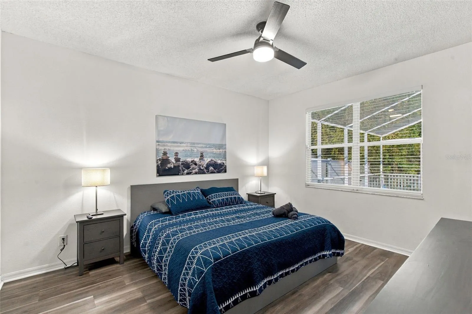 2136 MALLARD CREEK CIR