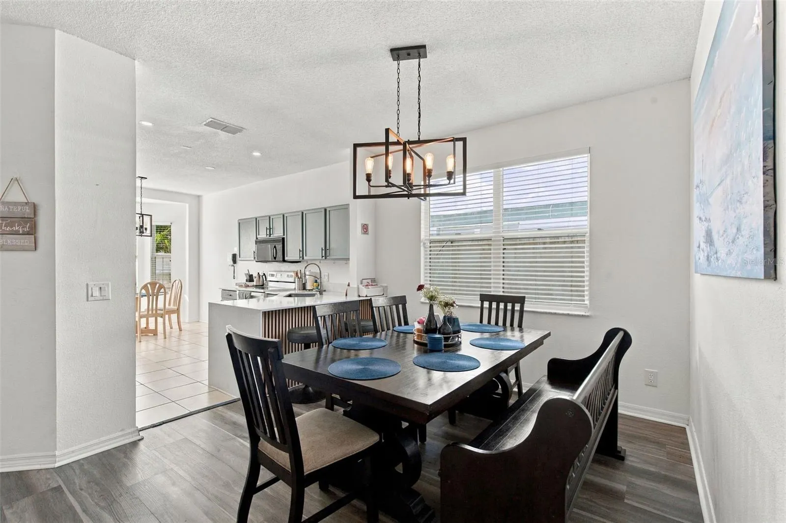 2136 MALLARD CREEK CIR