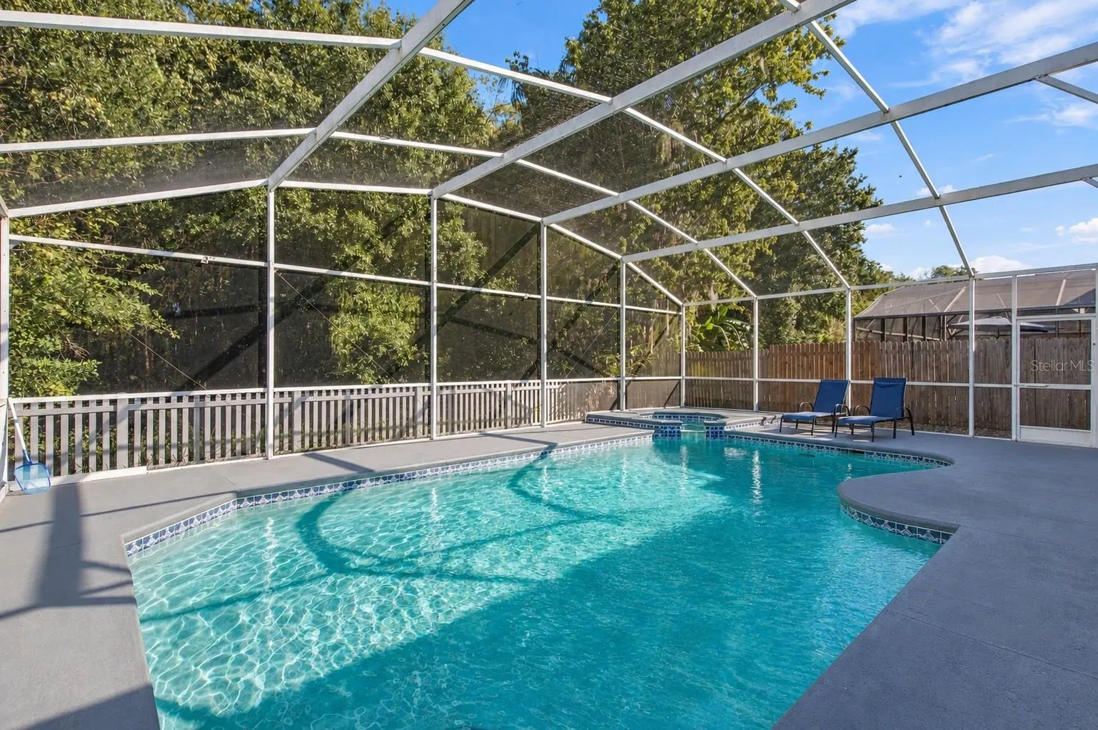 2136 MALLARD CREEK CIR