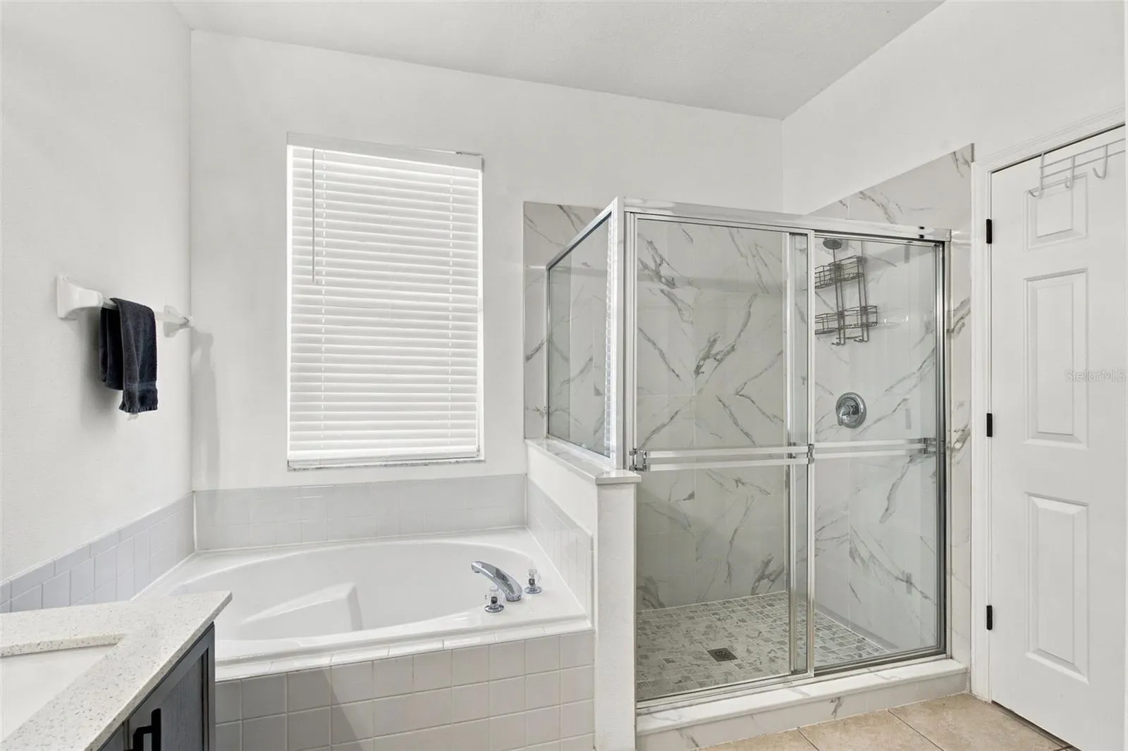 2136 MALLARD CREEK CIR