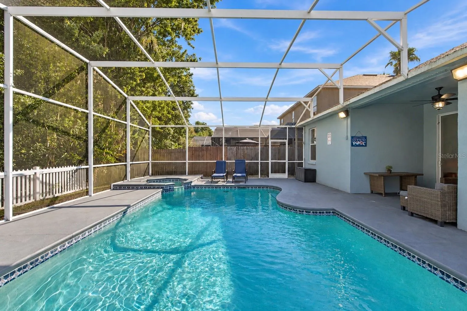 2136 MALLARD CREEK CIR