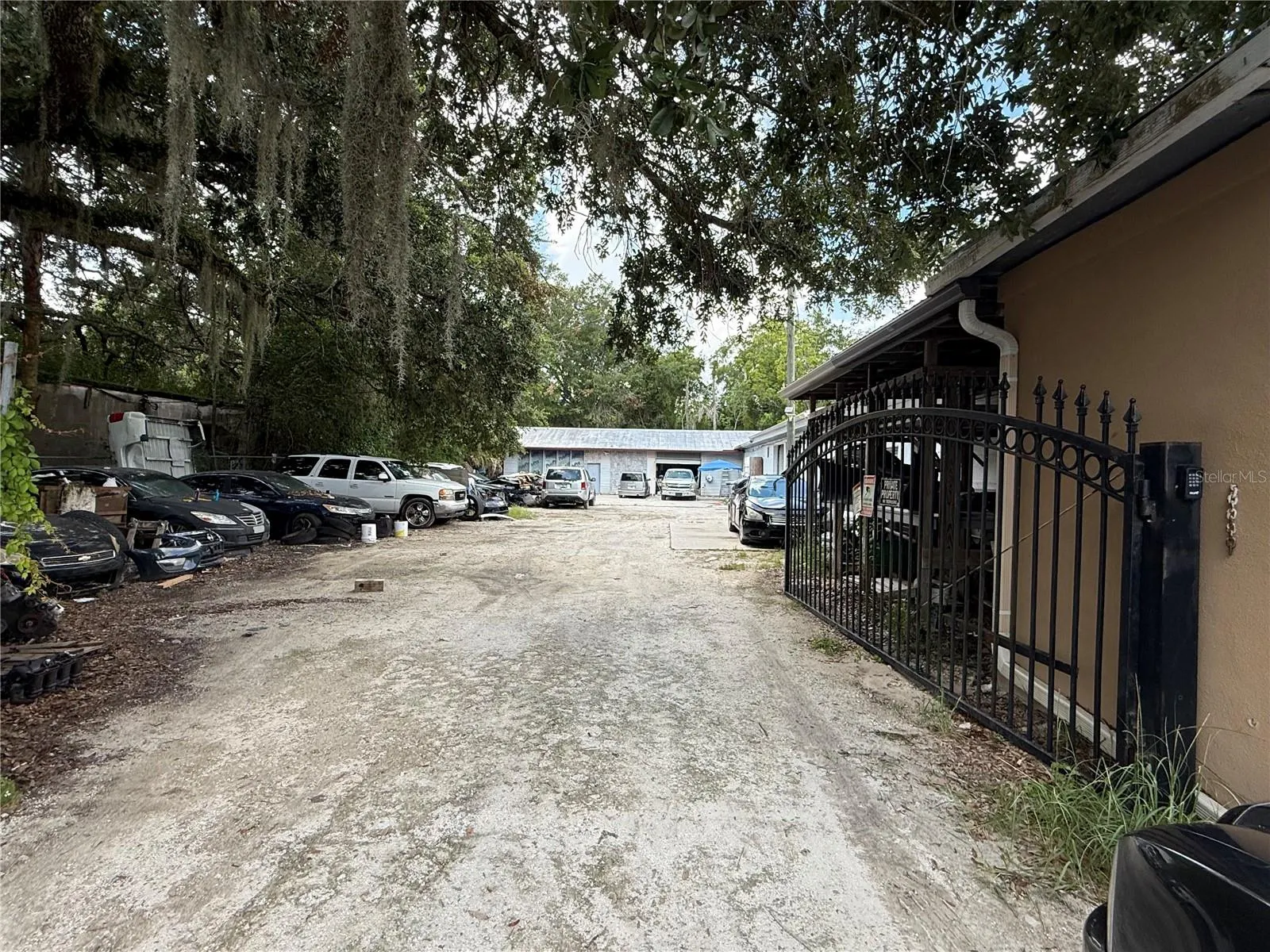 2604 NE 19TH DR