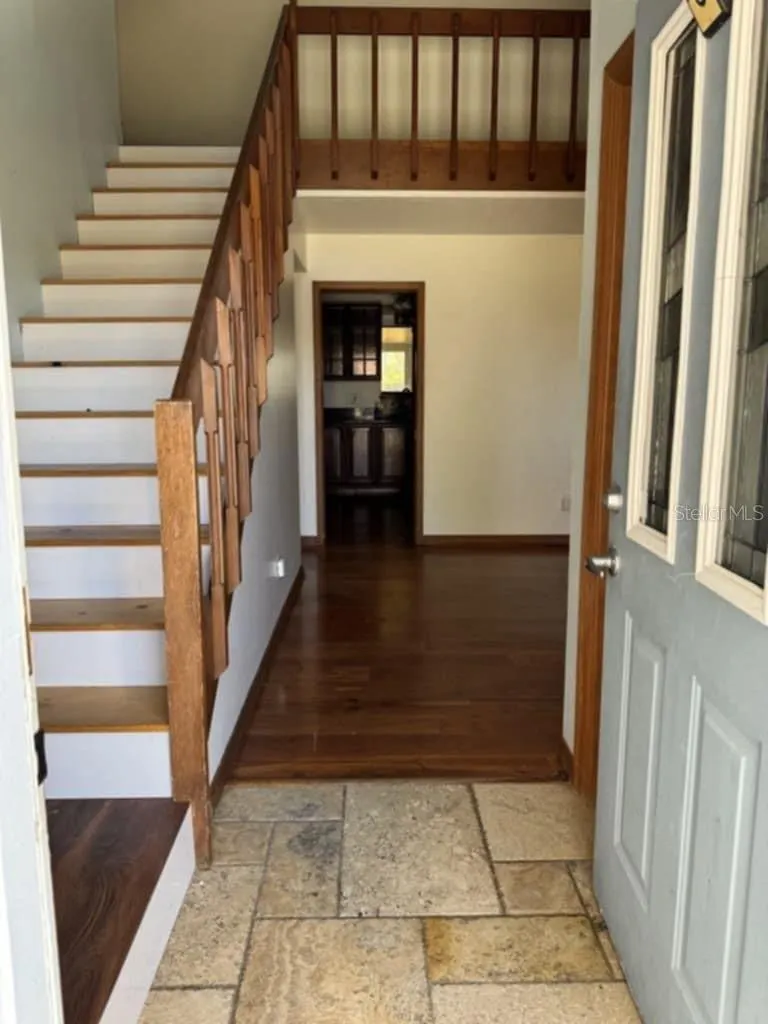 1727 CYPRESS CT
