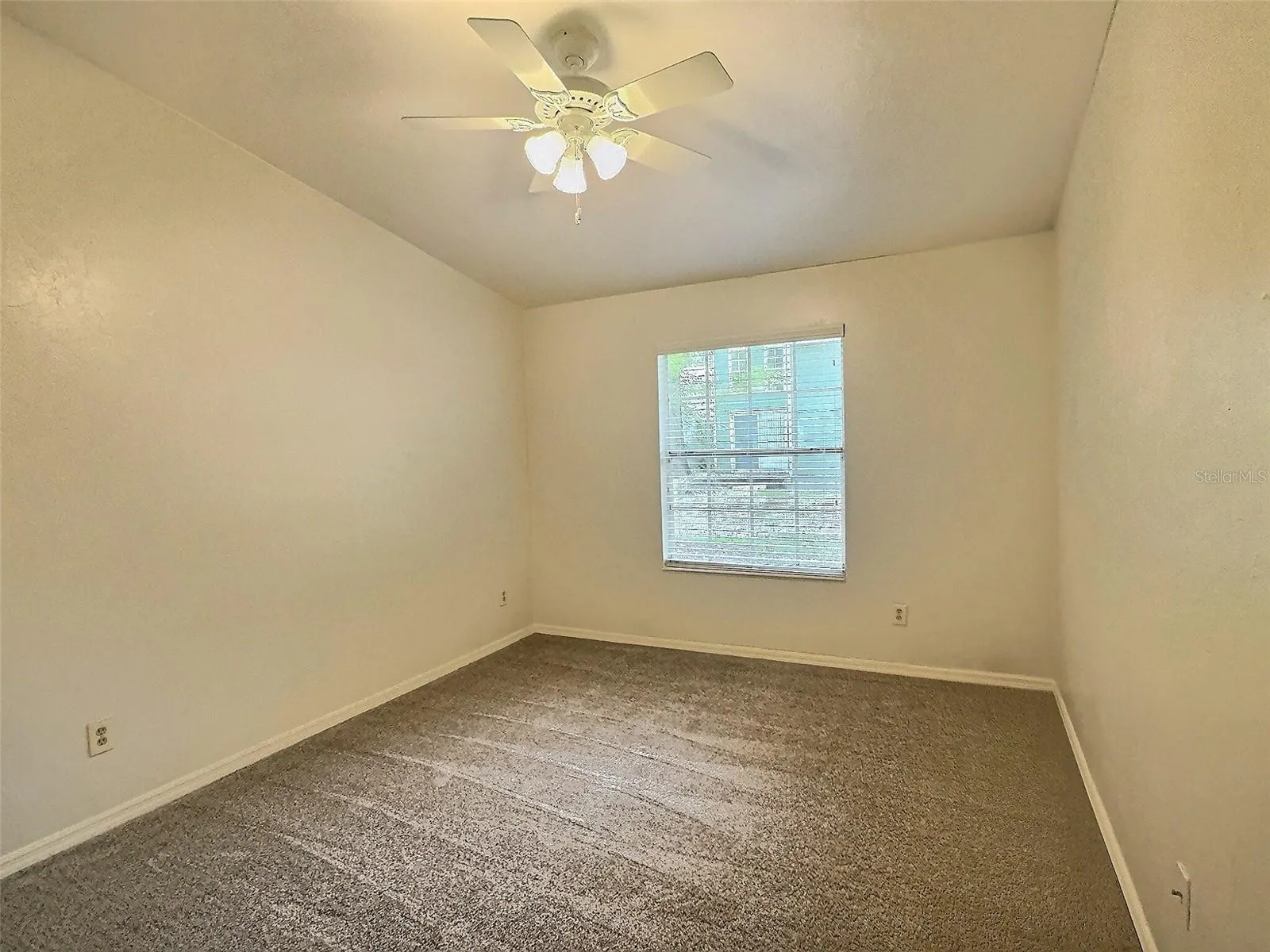 243 NW 48TH BLVD #4, #4