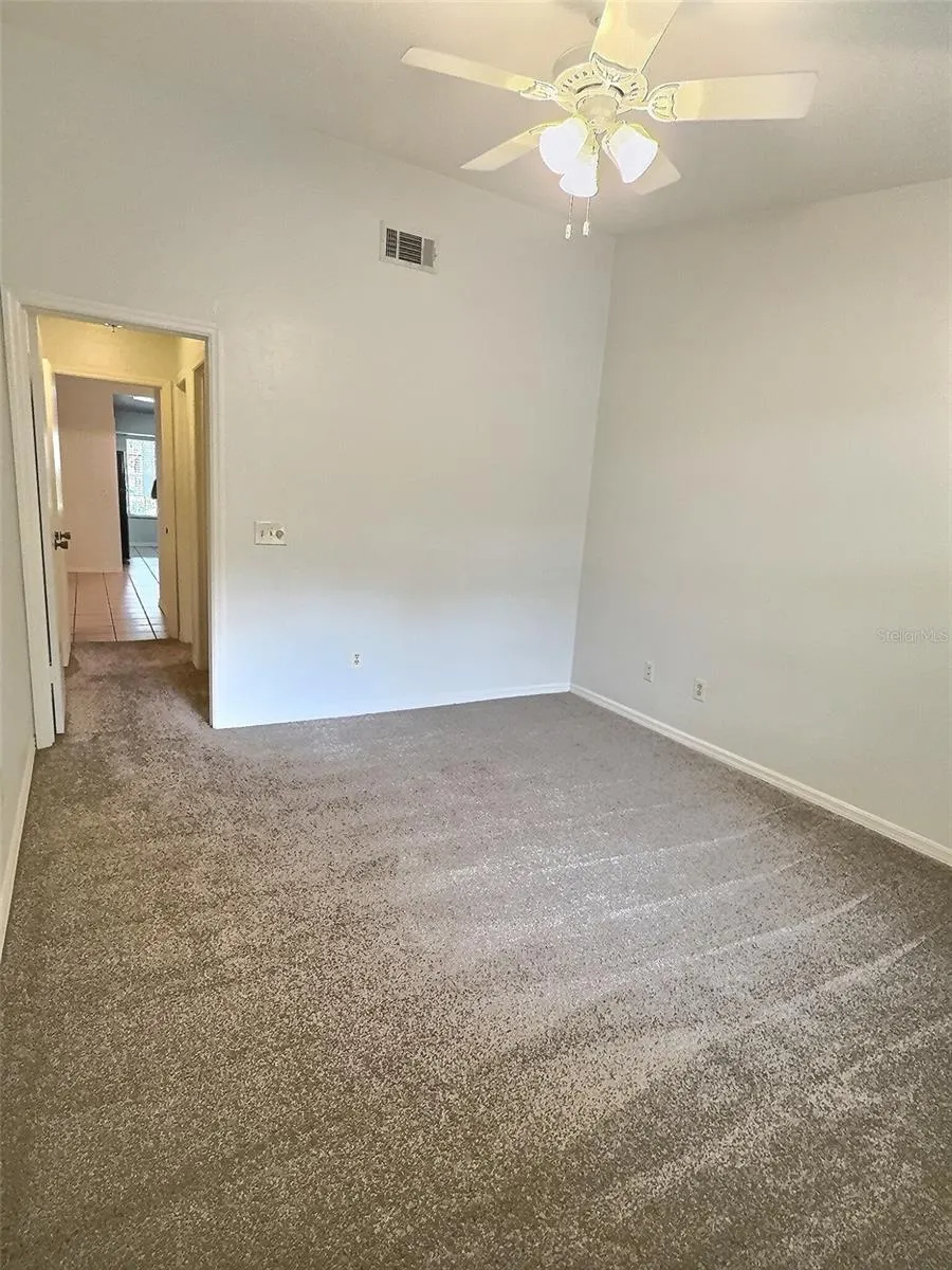 243 NW 48TH BLVD #4, #4