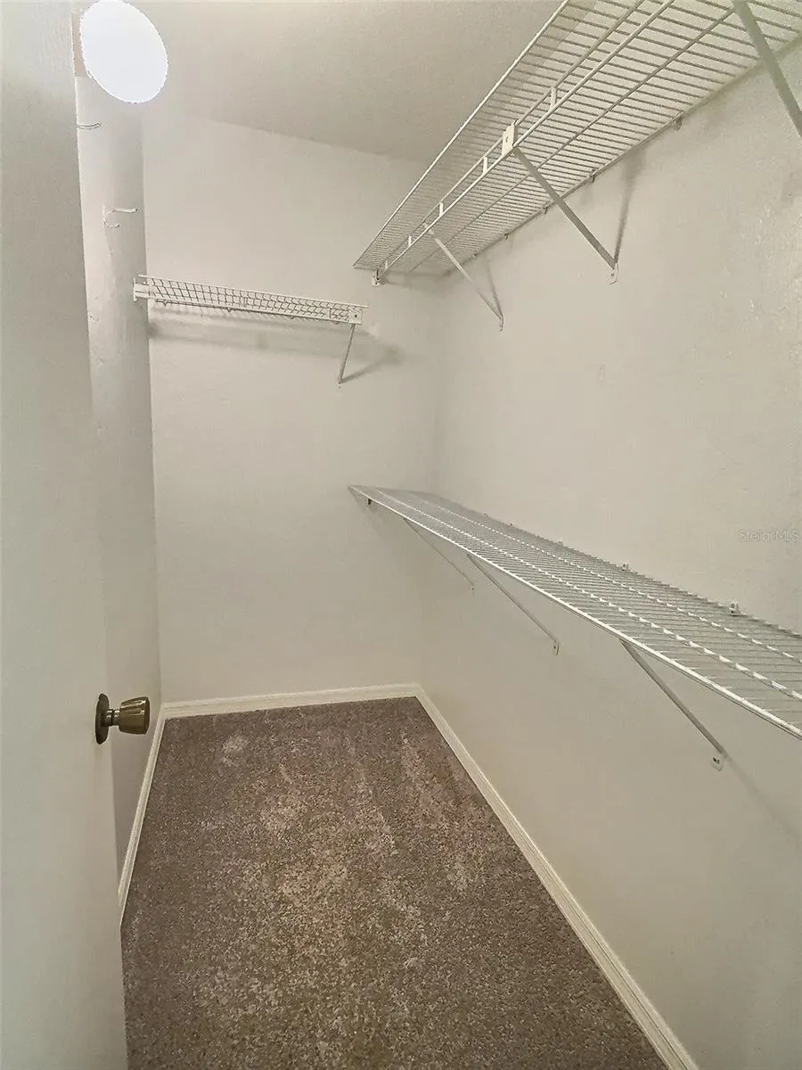 243 NW 48TH BLVD #4, #4