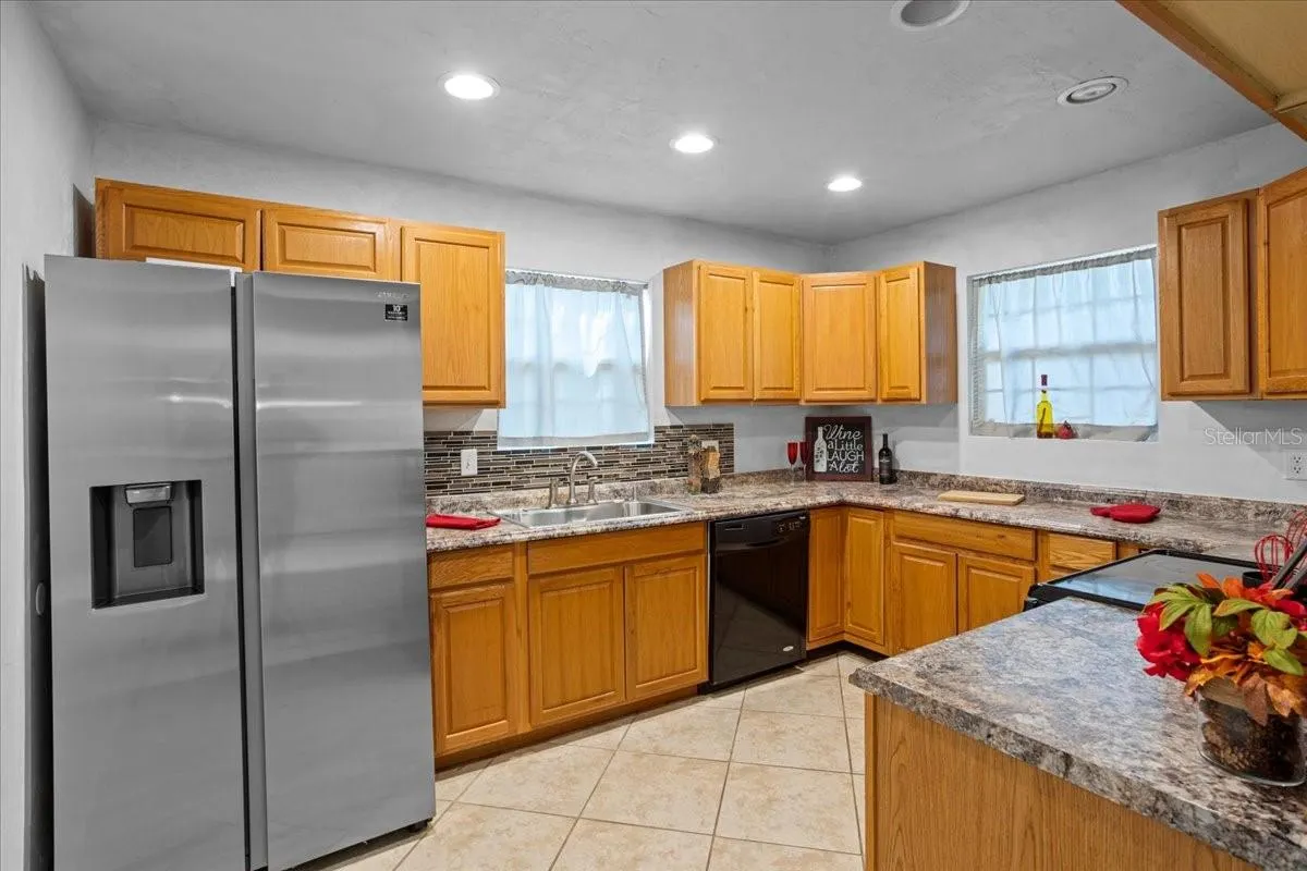 115 NE 48TH ST