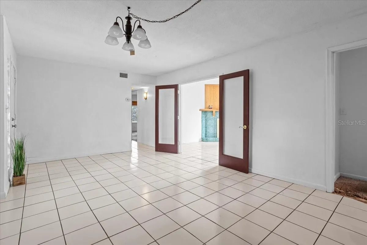 115 NE 48TH ST