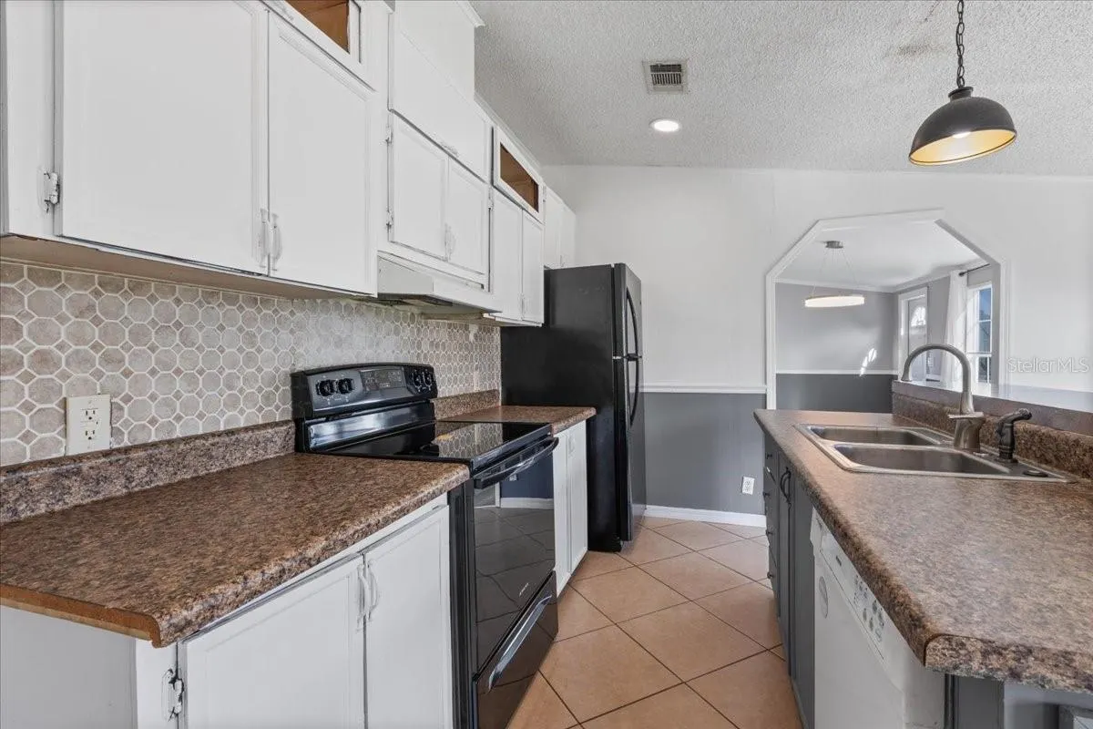 4886 SE 80TH TRL