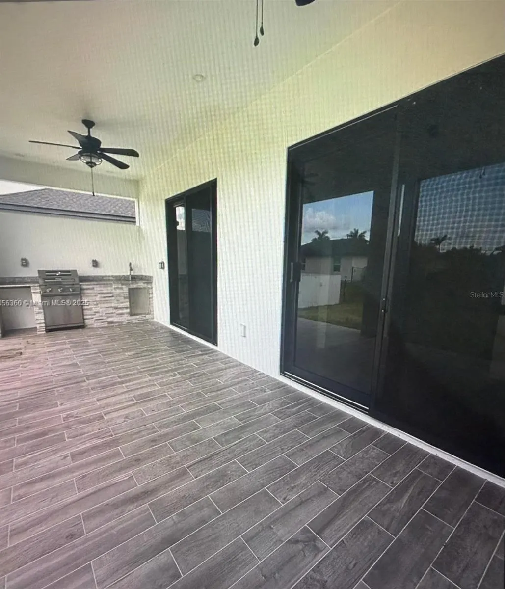 4304 NW 27 LN