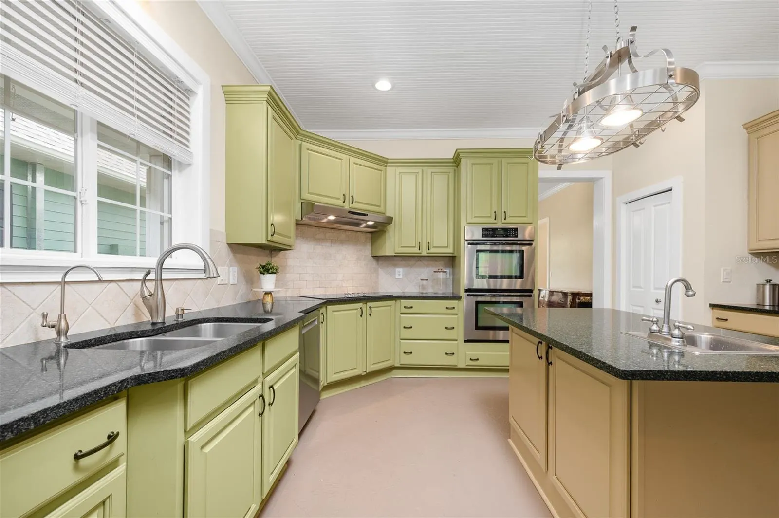 1463 NW 104TH DR