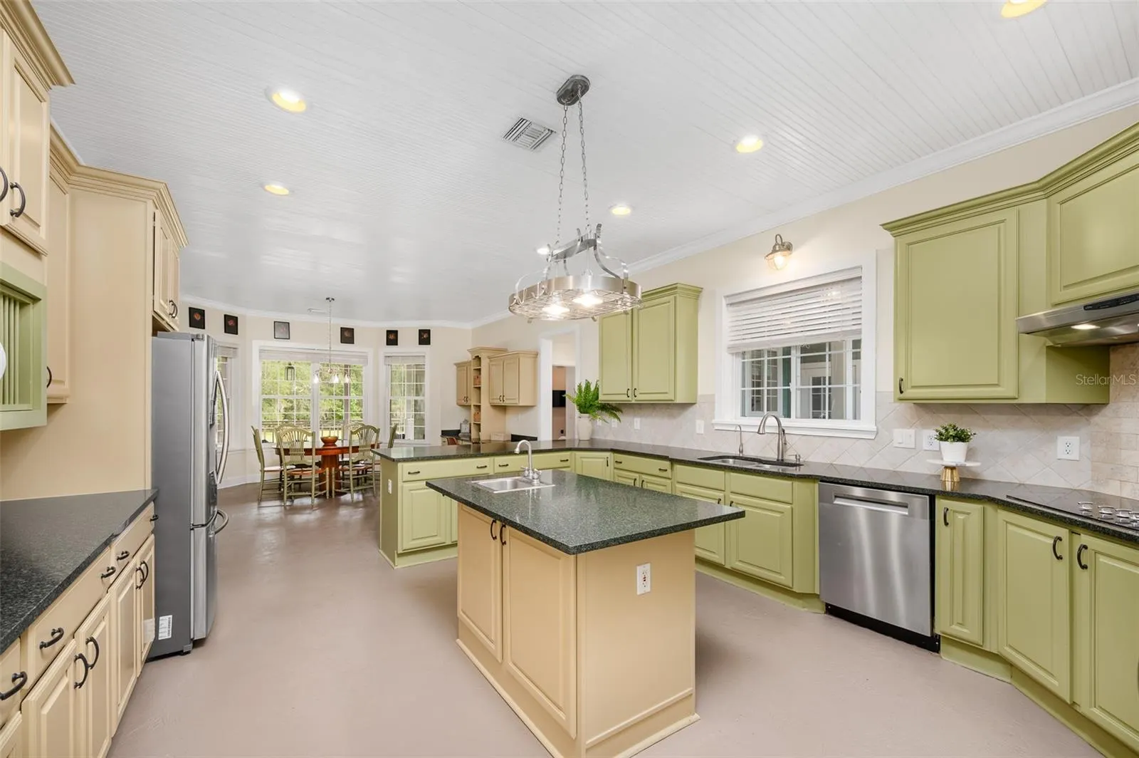 1463 NW 104TH DR