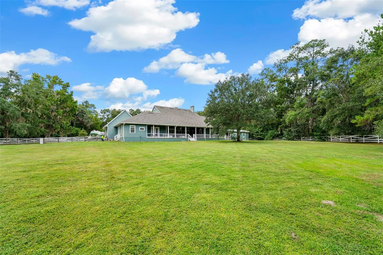 1463 NW 104TH DR