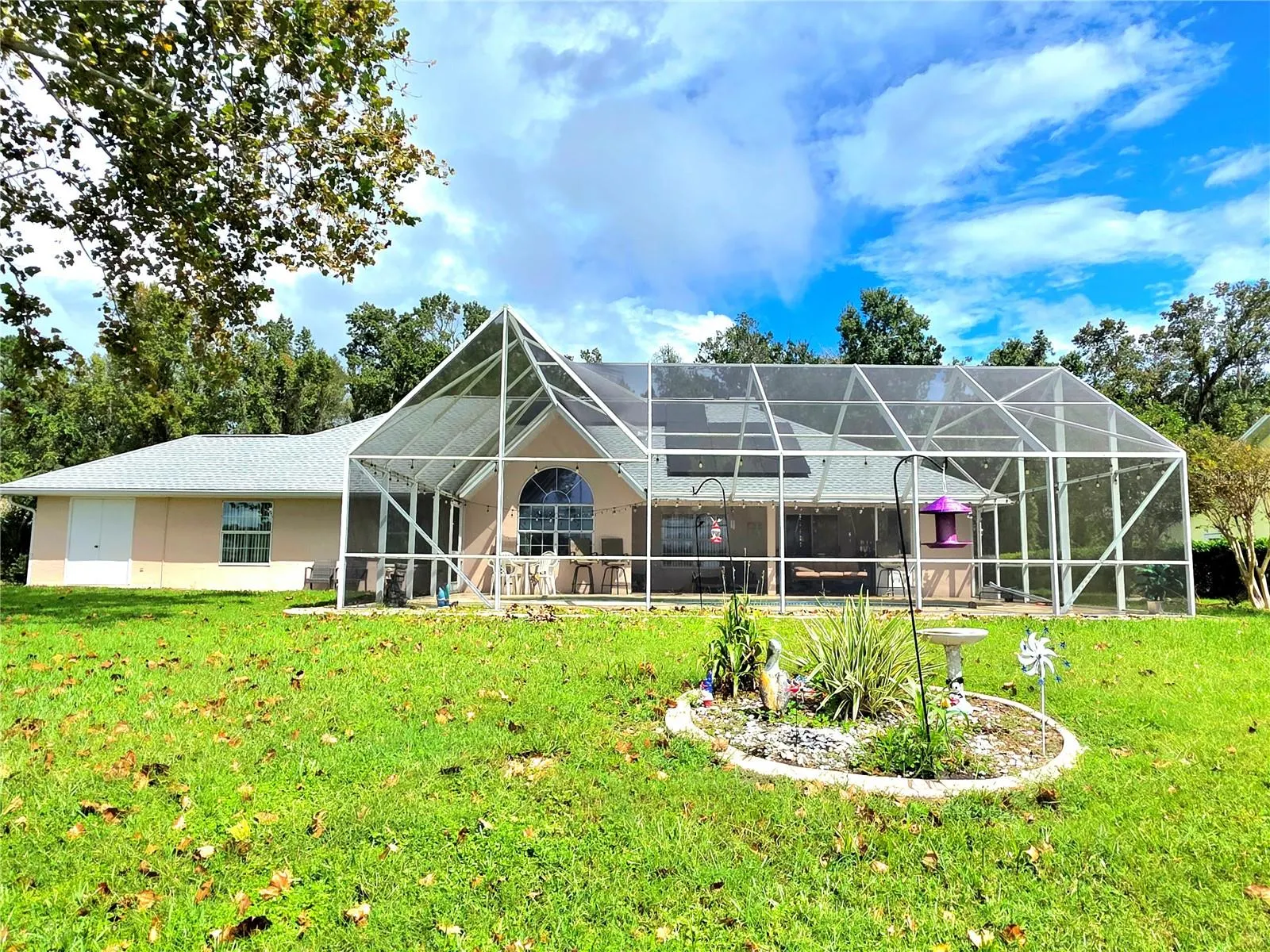 93 HICKORY LOOP