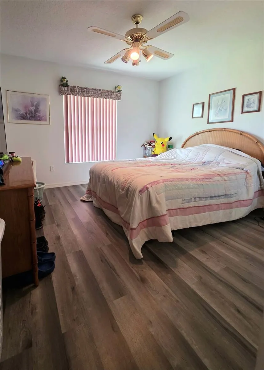 93 HICKORY LOOP