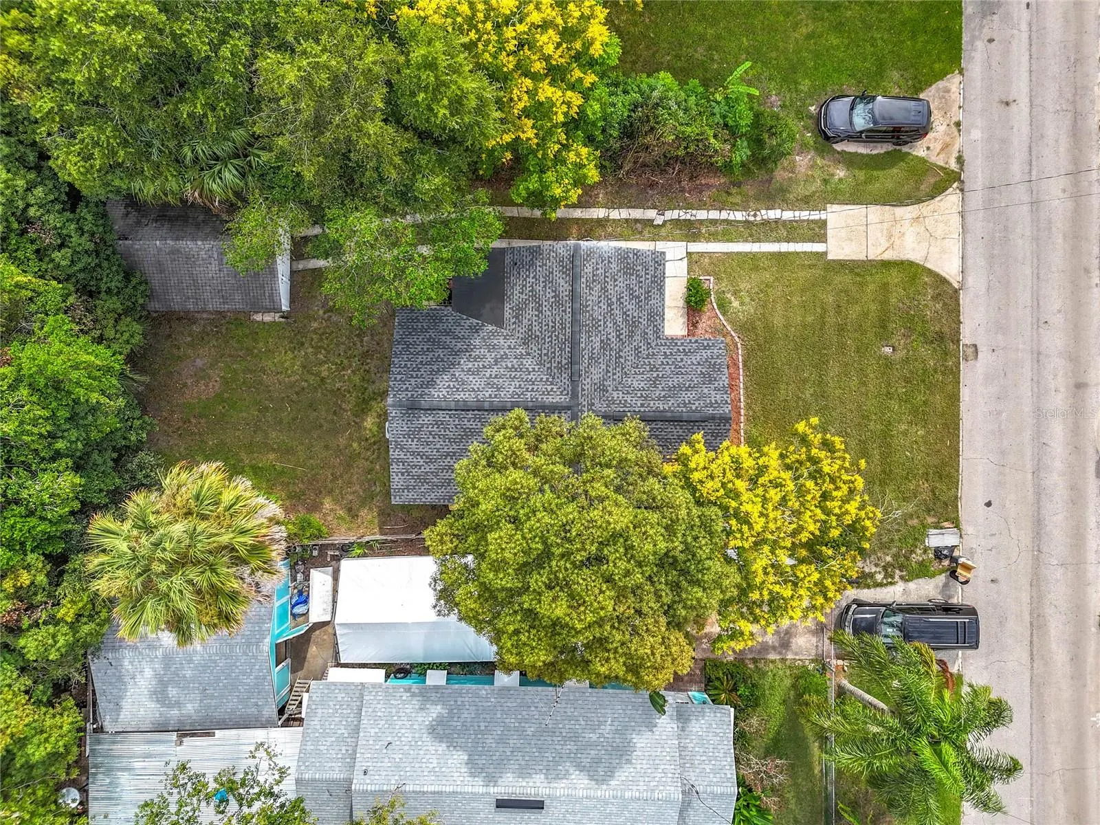 2057 SOUTHAMPTON RD