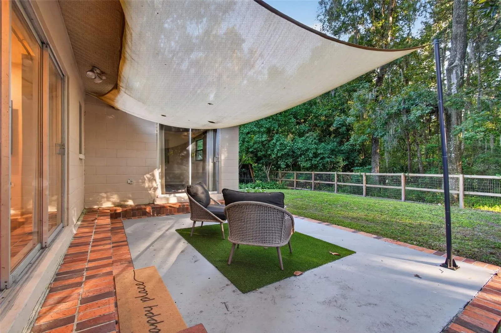 4415 NW 33RD CT