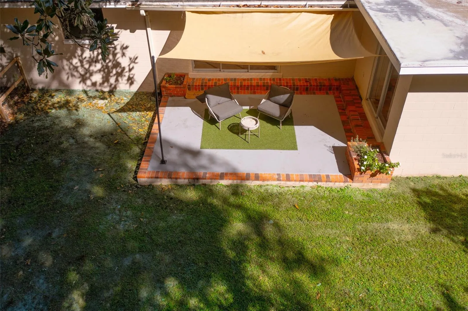 4415 NW 33RD CT
