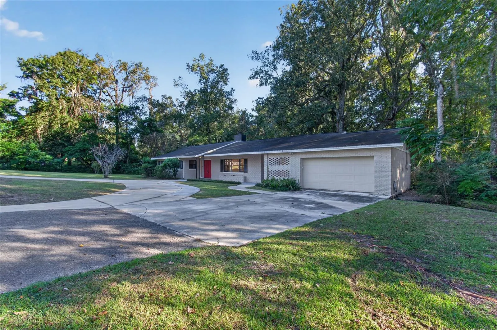 4415 NW 33RD CT