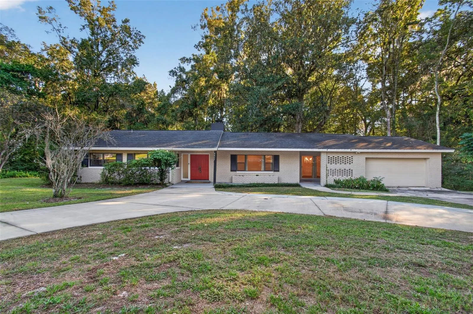 4415 NW 33RD CT
