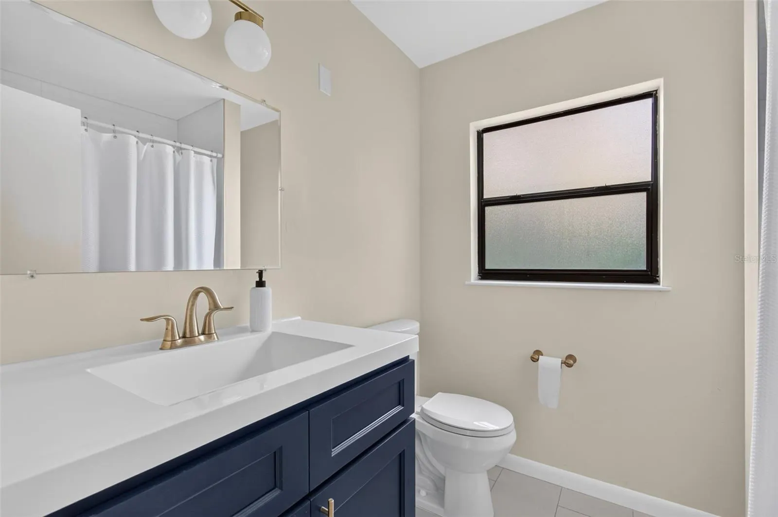 4415 NW 33RD CT