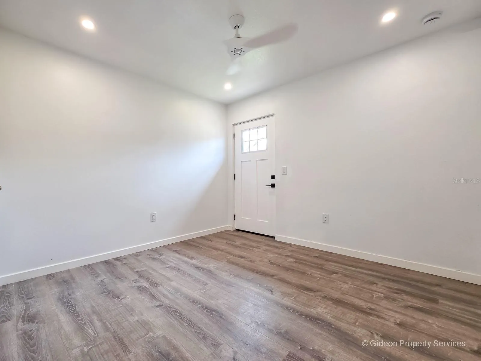 207 SE 21ST TER #3 #3