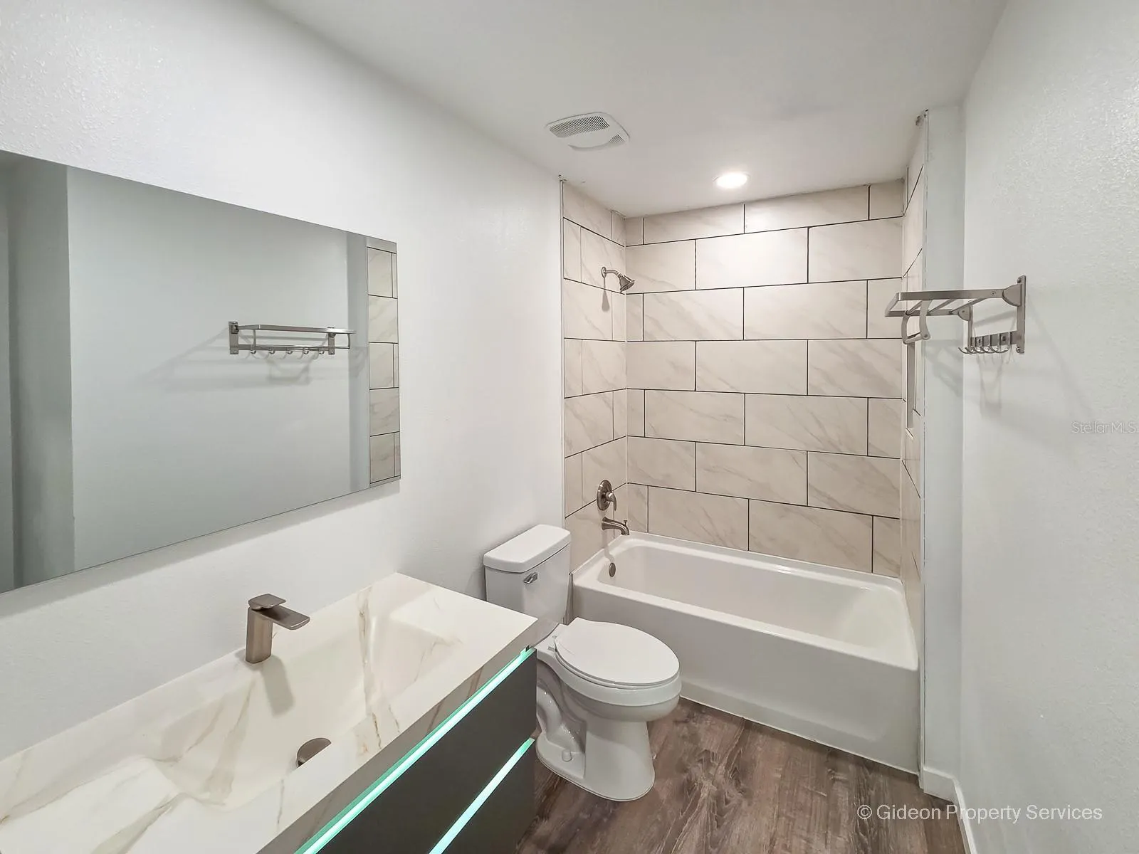 207 SE 21ST TER #3 #3