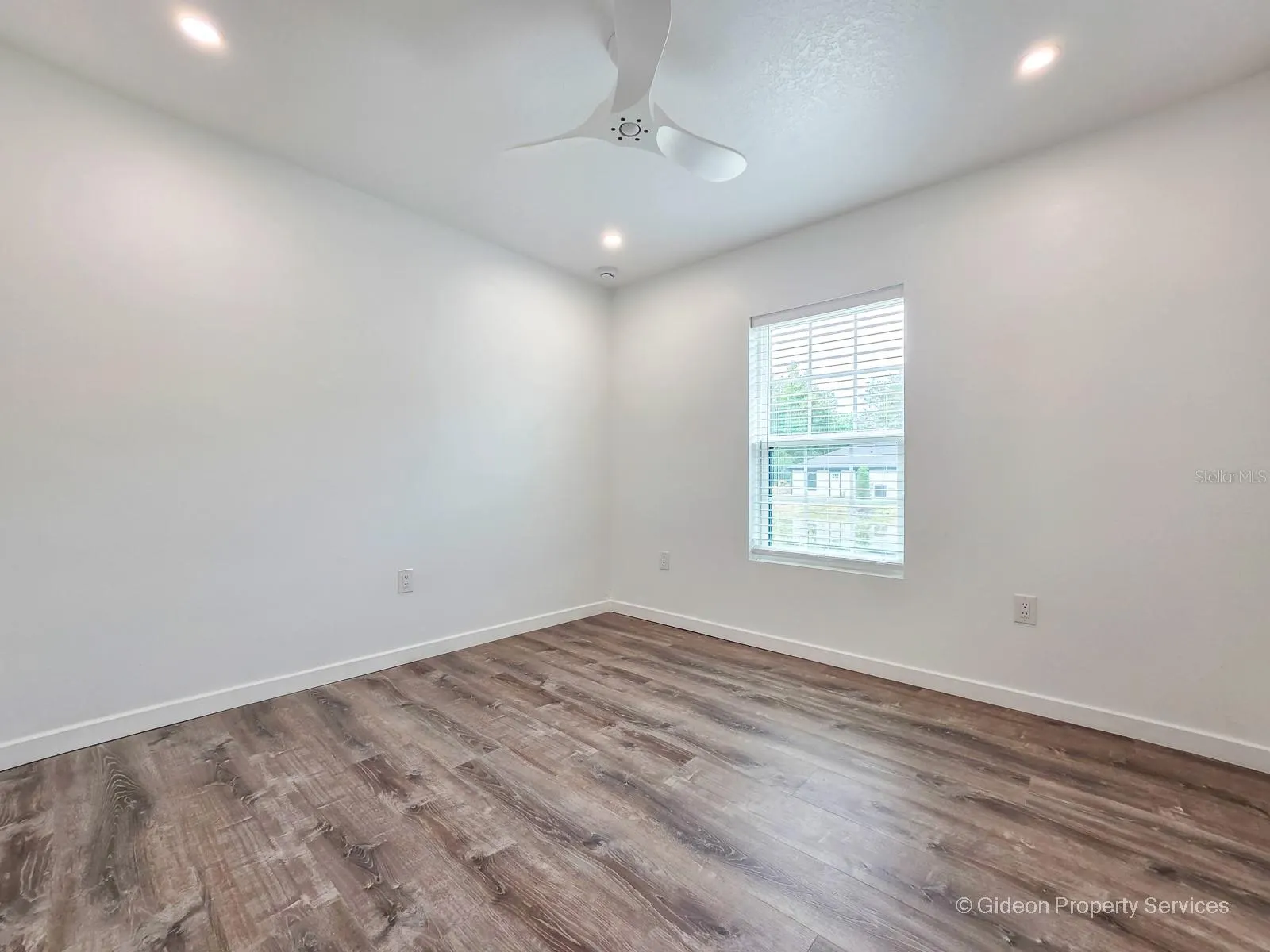 207 SE 21ST TER #3 #3