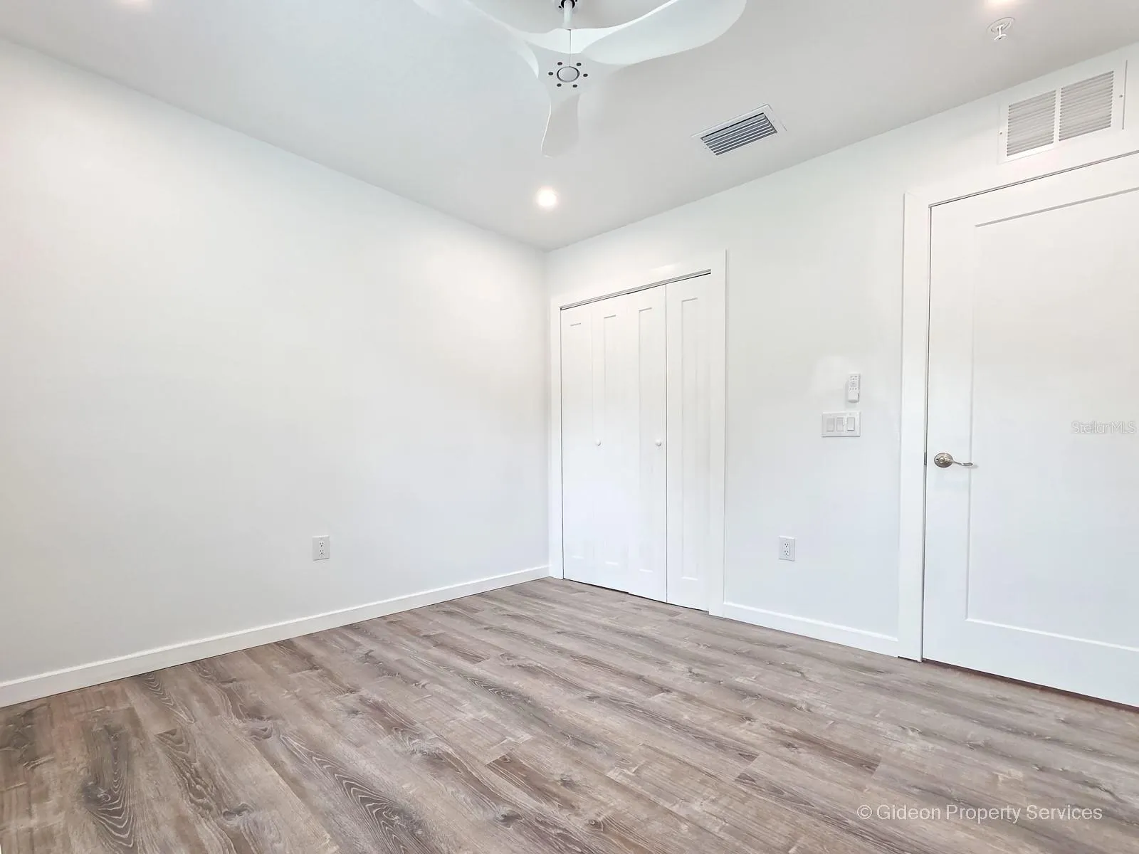 207 SE 21ST TER #3 #3