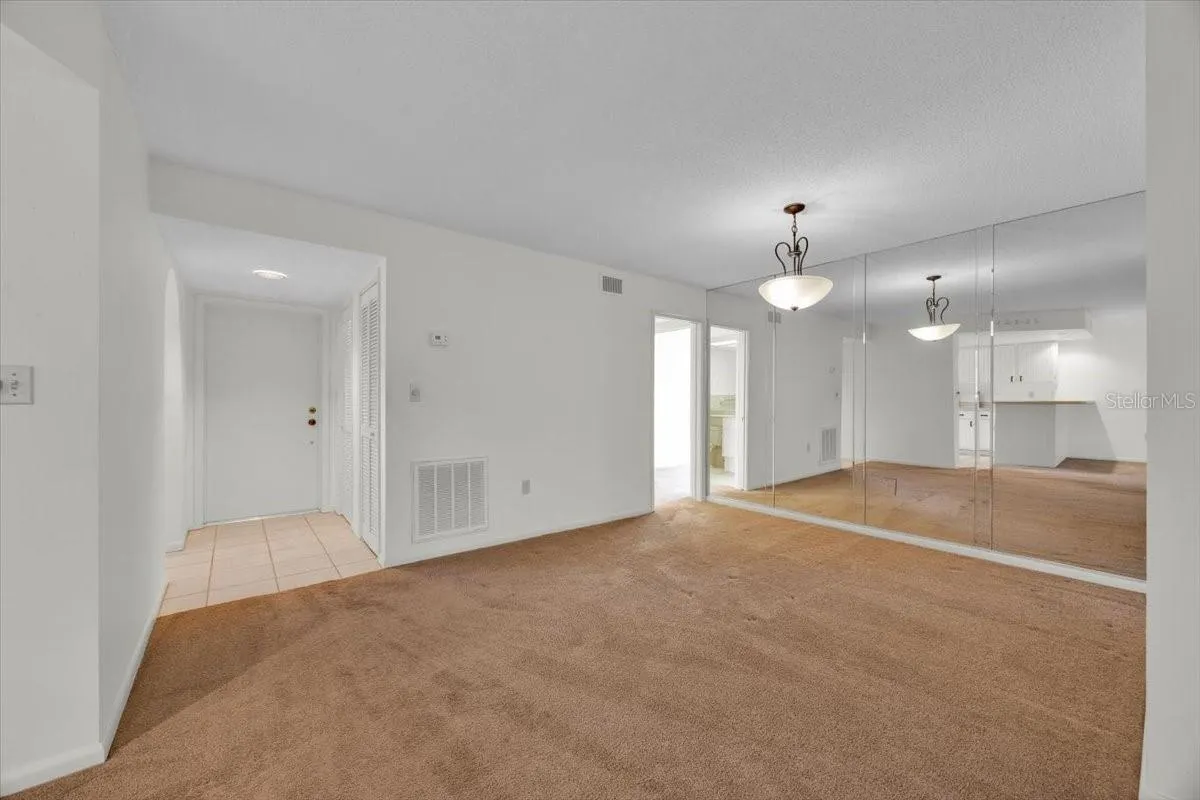 4101 VILLAGE CT #D-1, #D-1