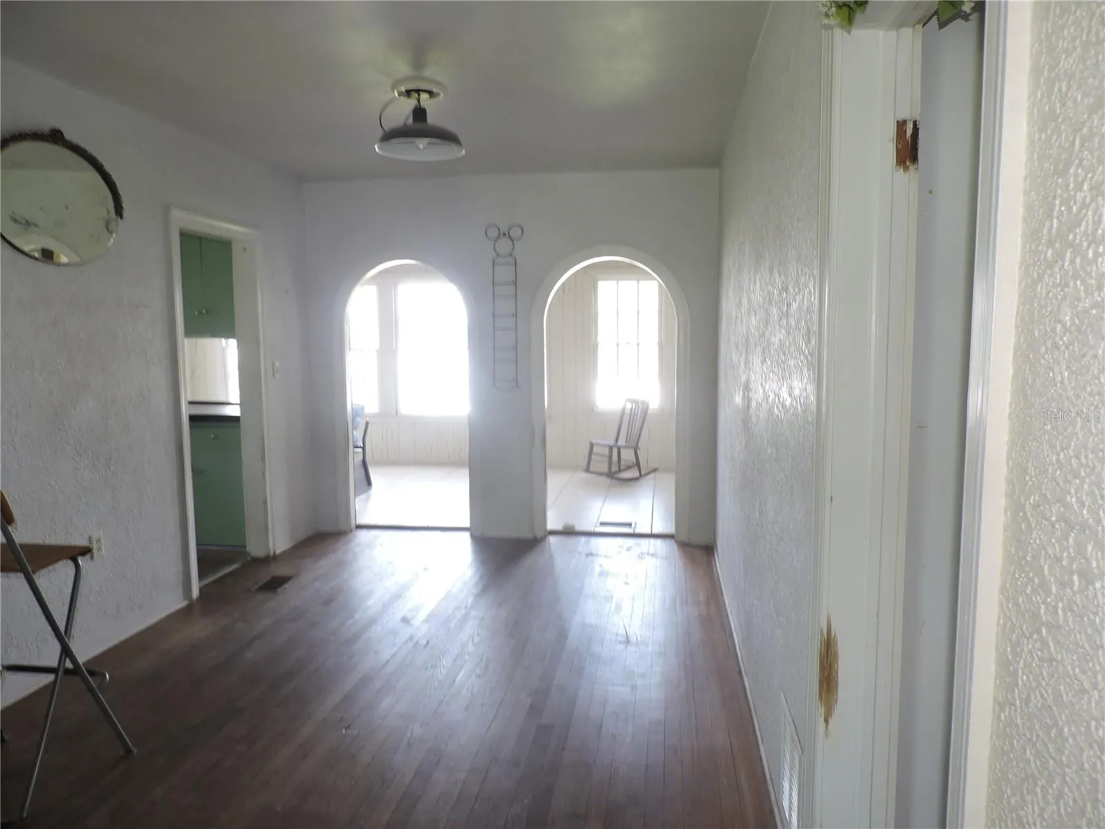 807 CAMPBELL AVE