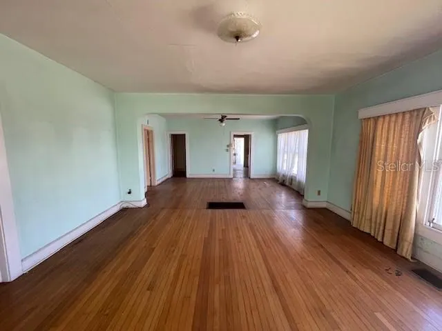 230 S 14TH ST