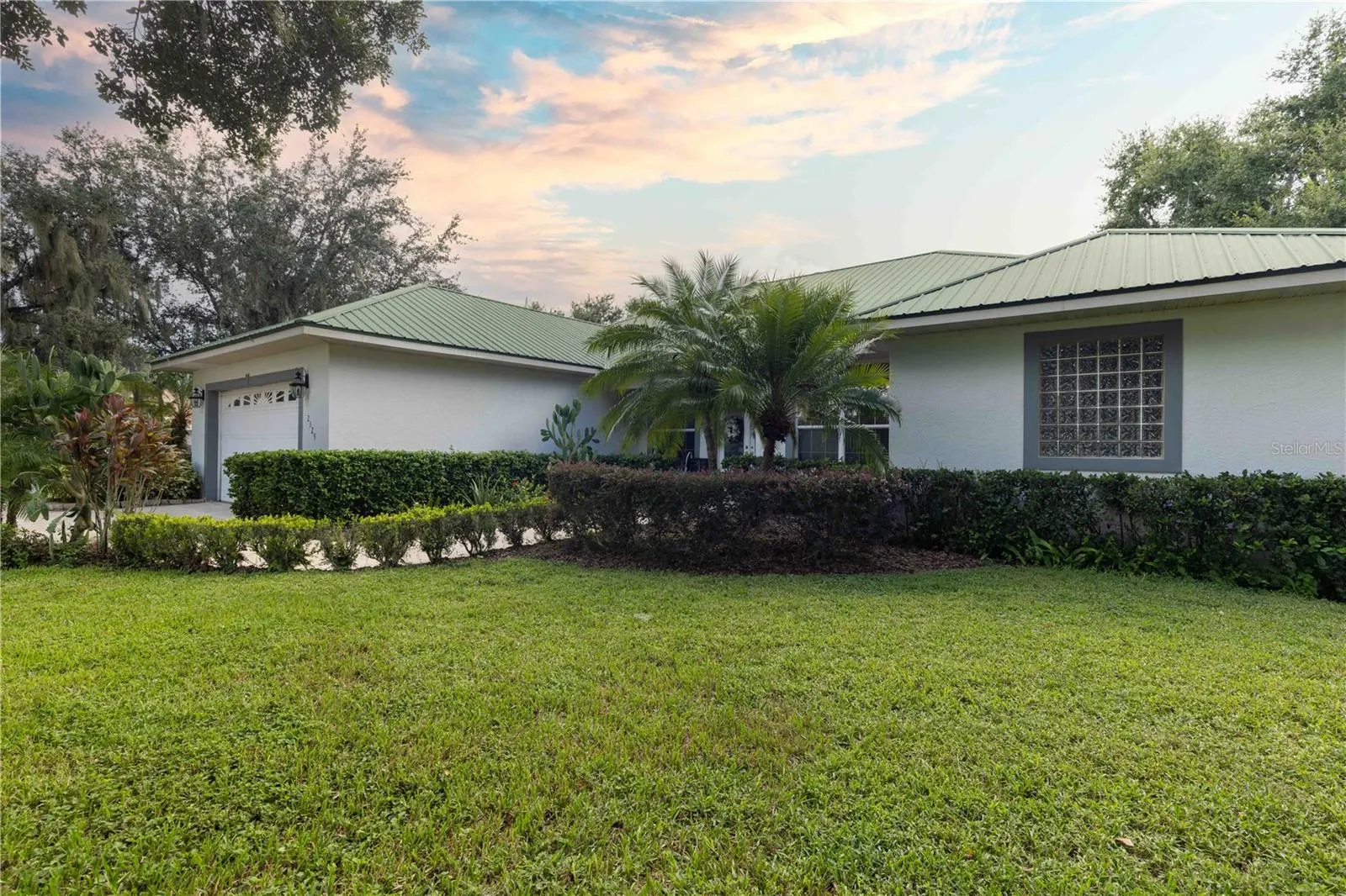 2329 S LAKE REEDY BLVD