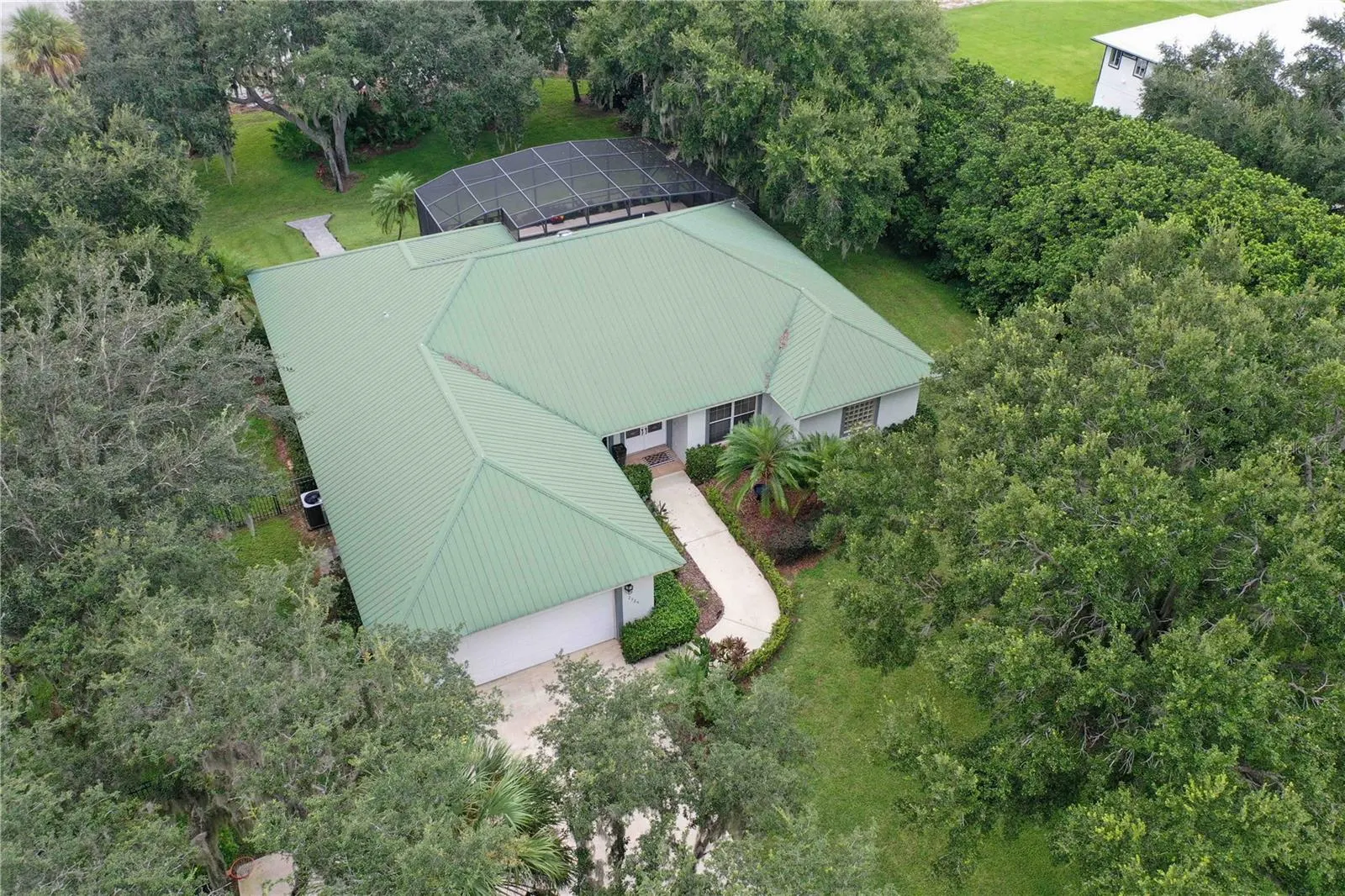 2329 S LAKE REEDY BLVD