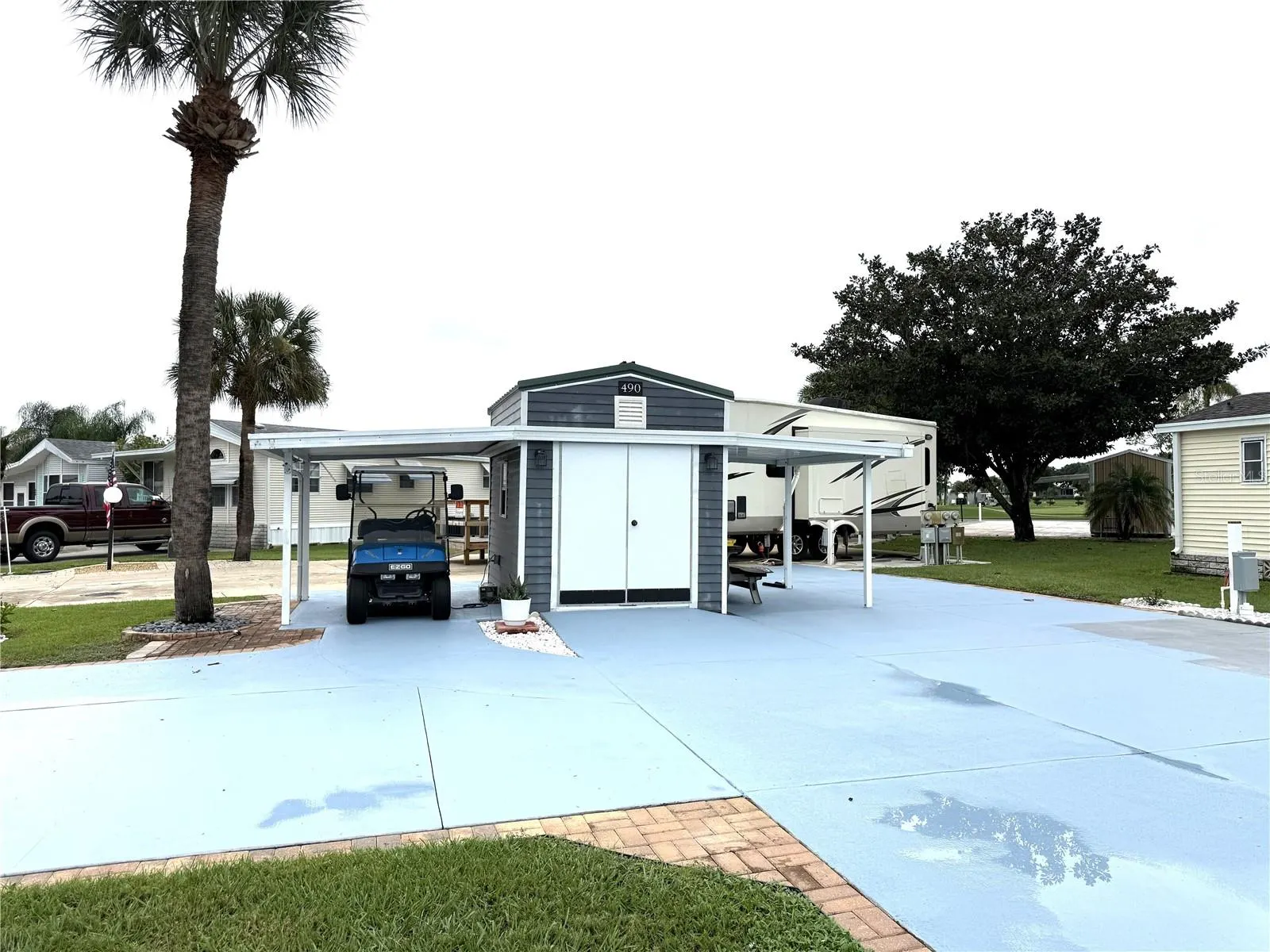 490 PINE LOOP
