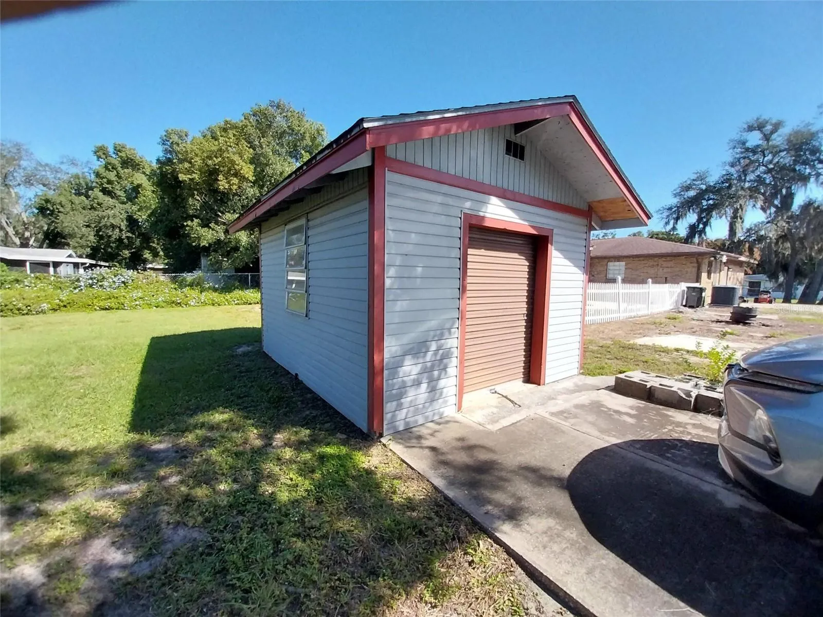 285 OVEROCKER CIR