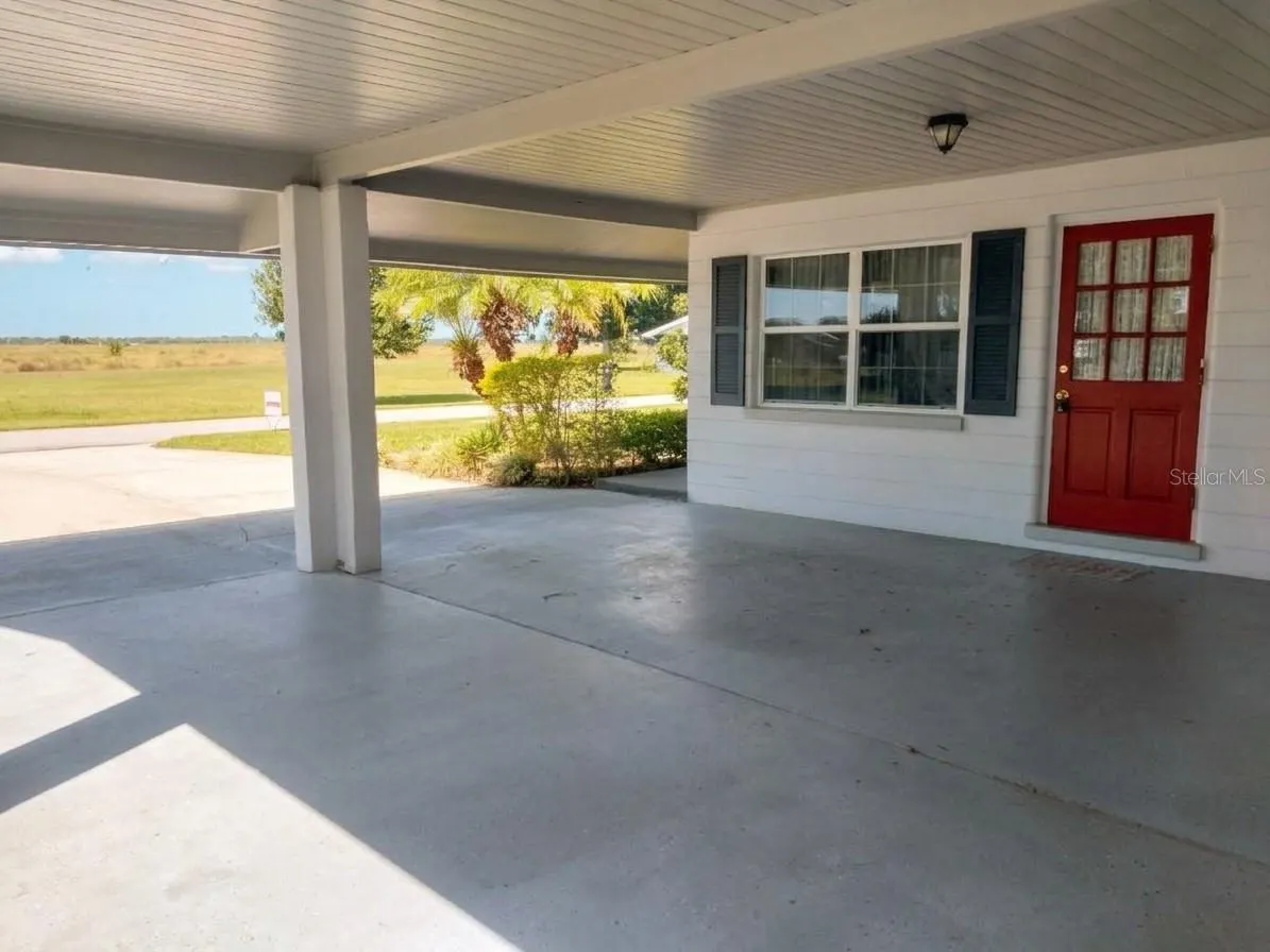 285 OVEROCKER CIR
