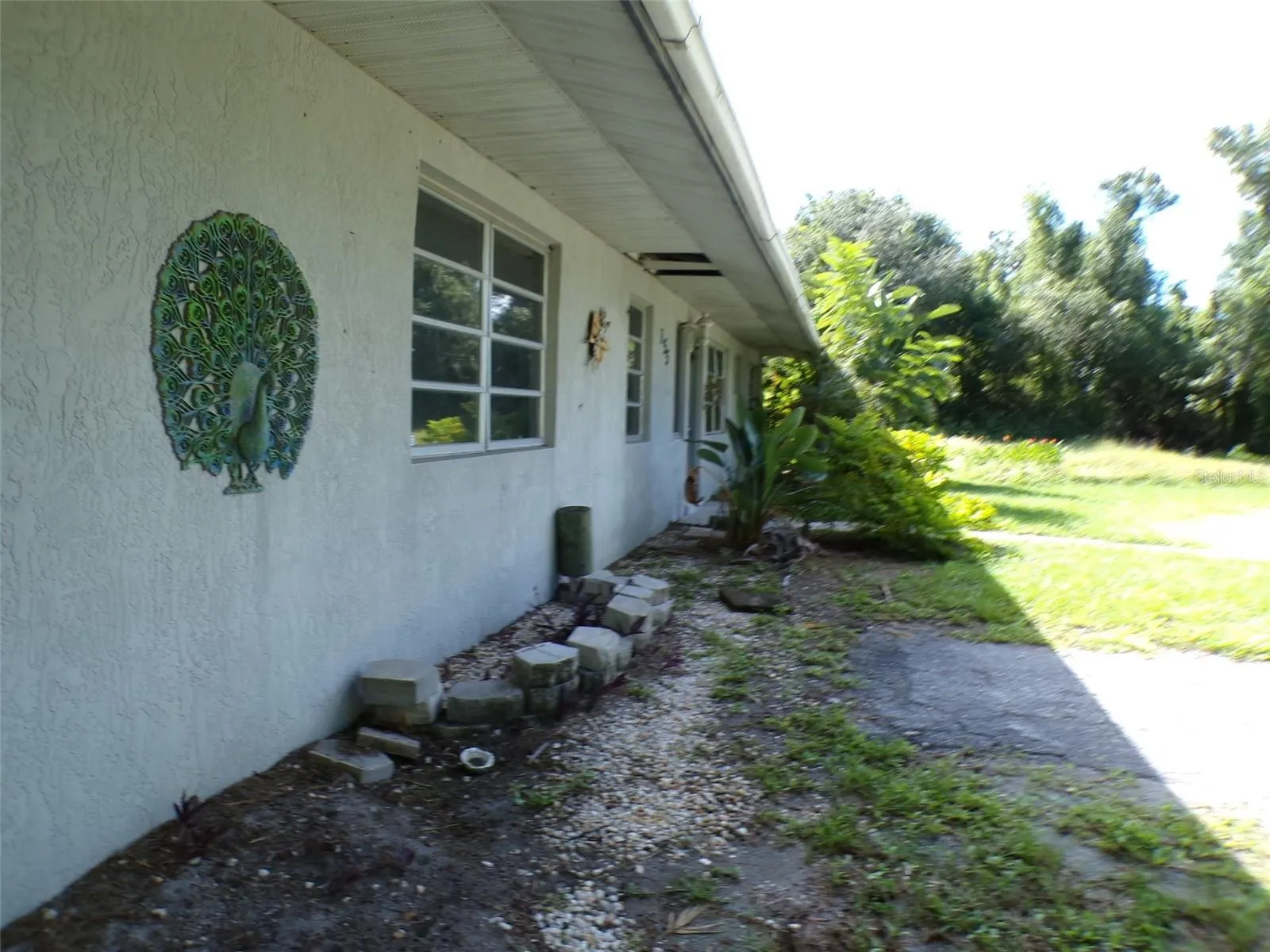 155 S OXFORD DR