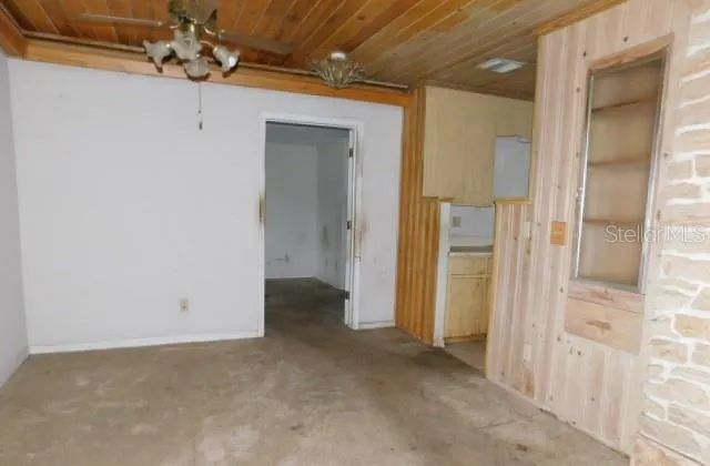 155 S OXFORD DR