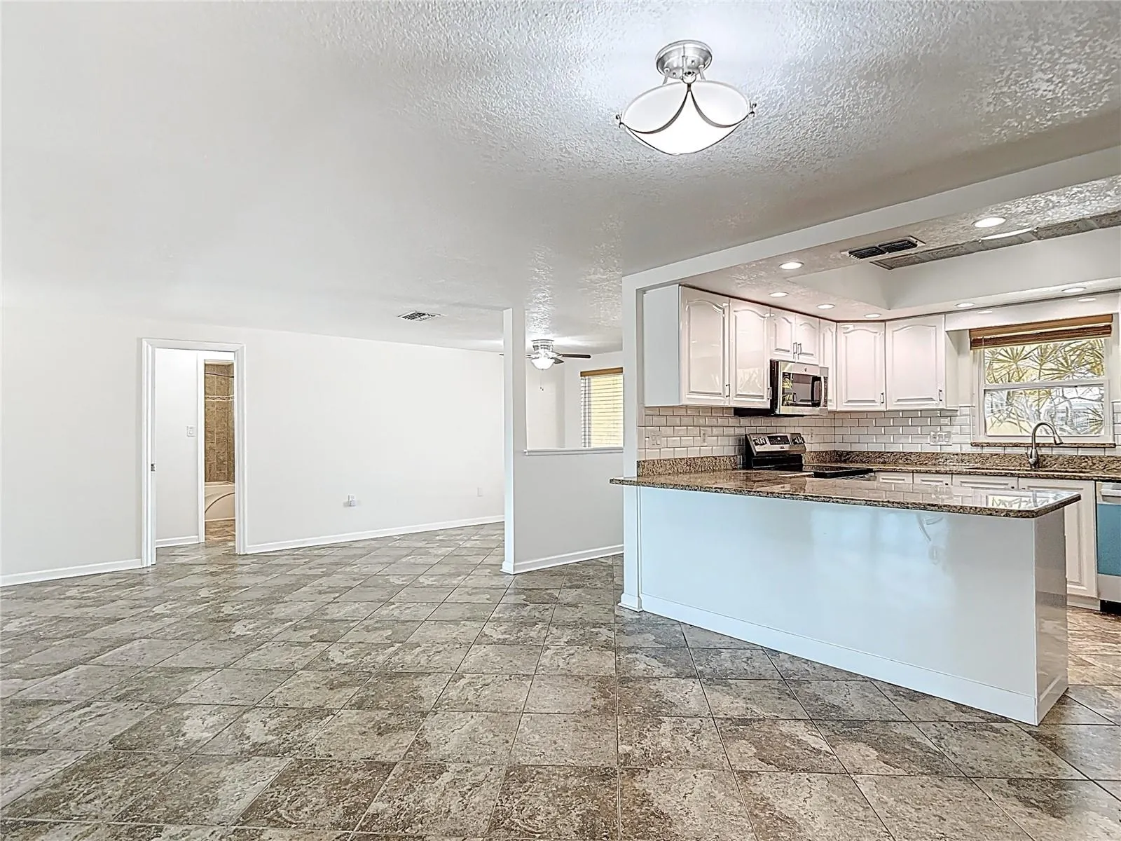 4921 MARLIN DR