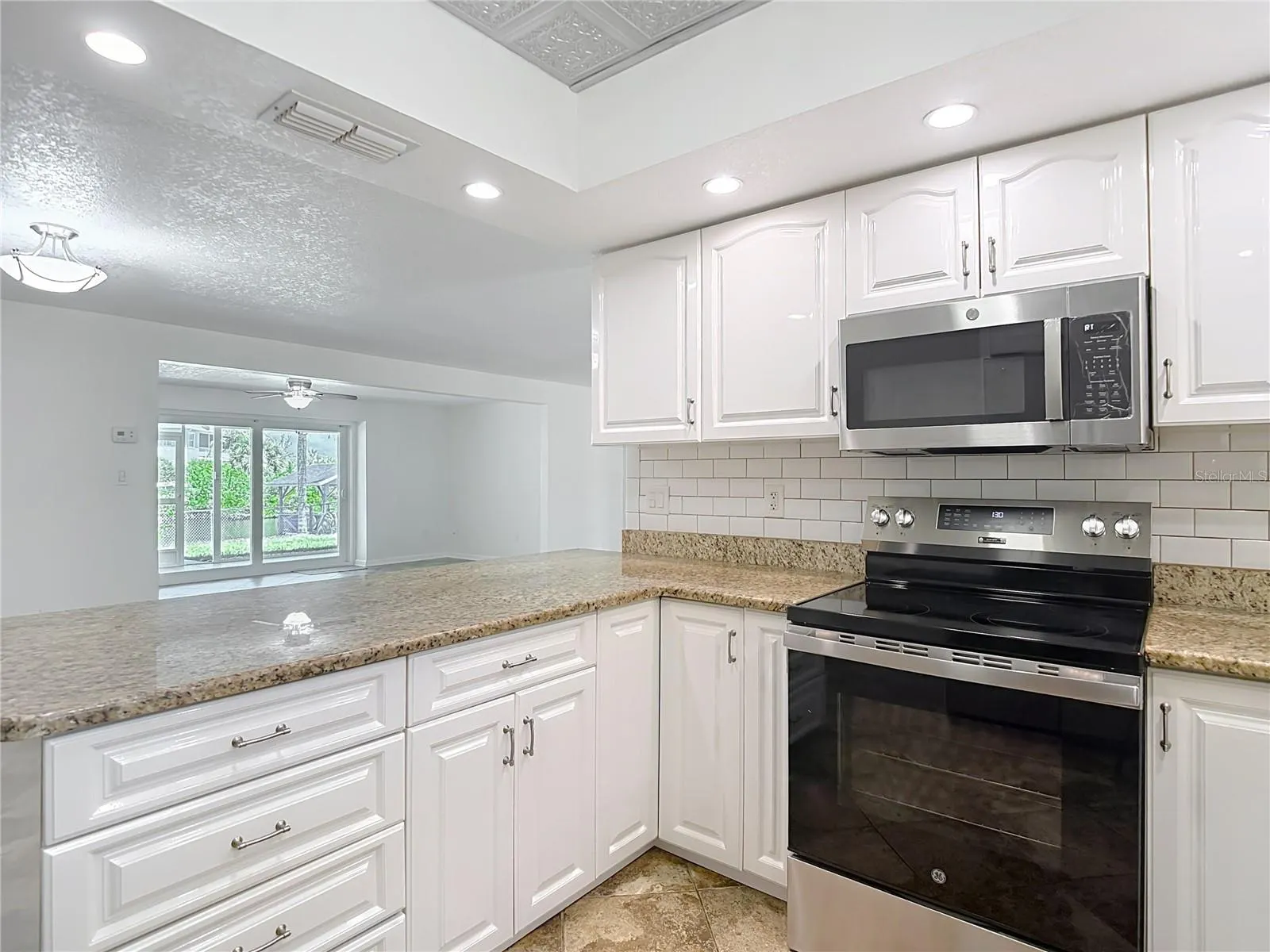 4921 MARLIN DR