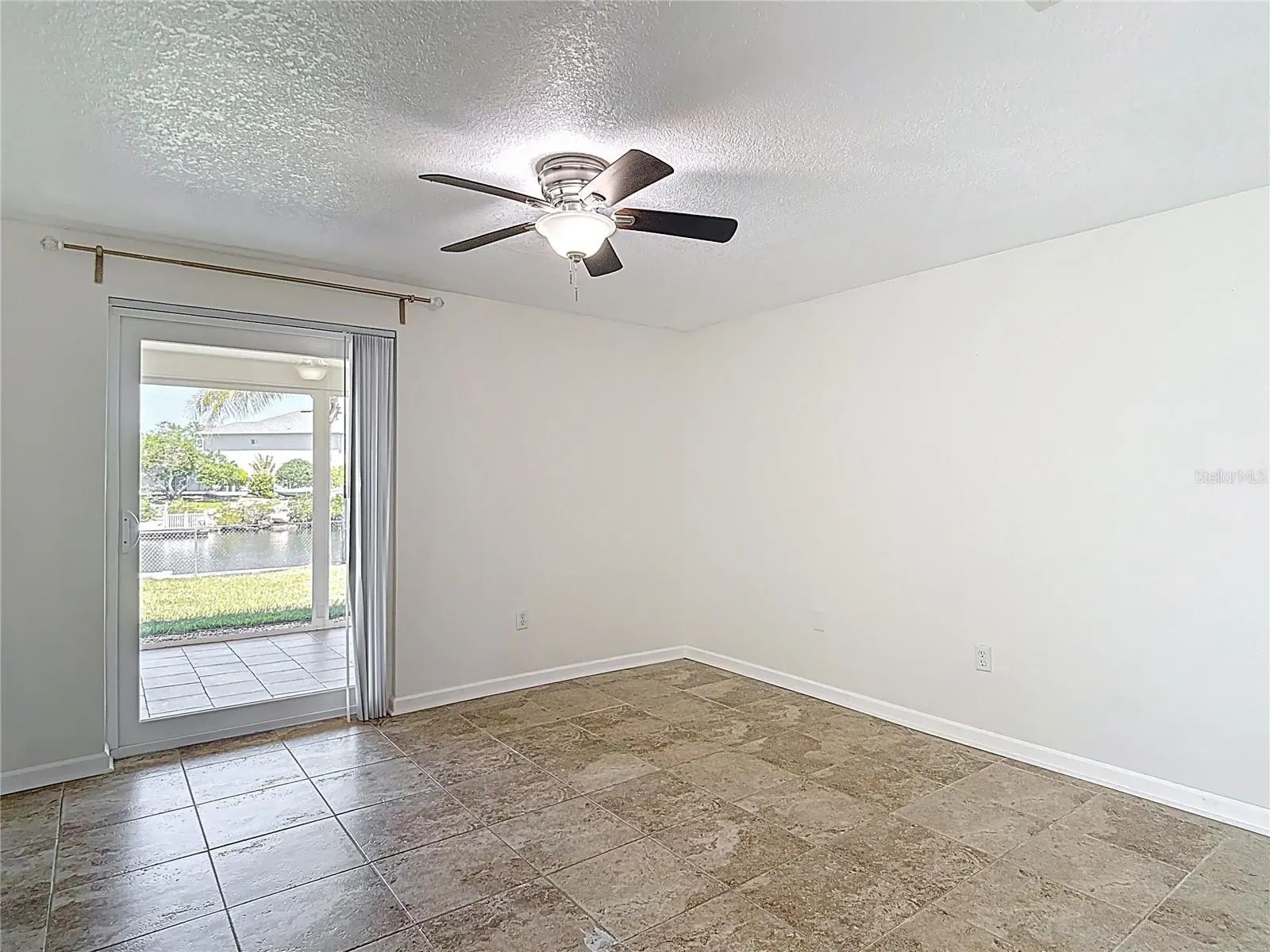 4921 MARLIN DR